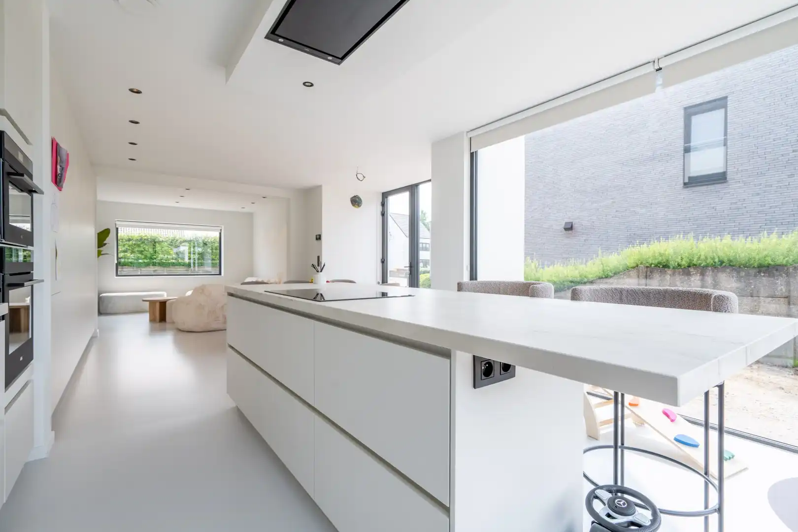 Instapklare woning met 3 slpkmrs op een perceel van 890m²! foto 12