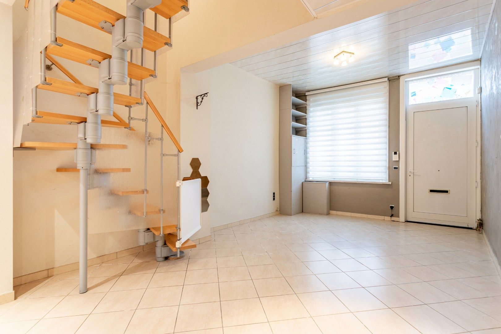Te renoveren woning nabij centrum Halle foto 3