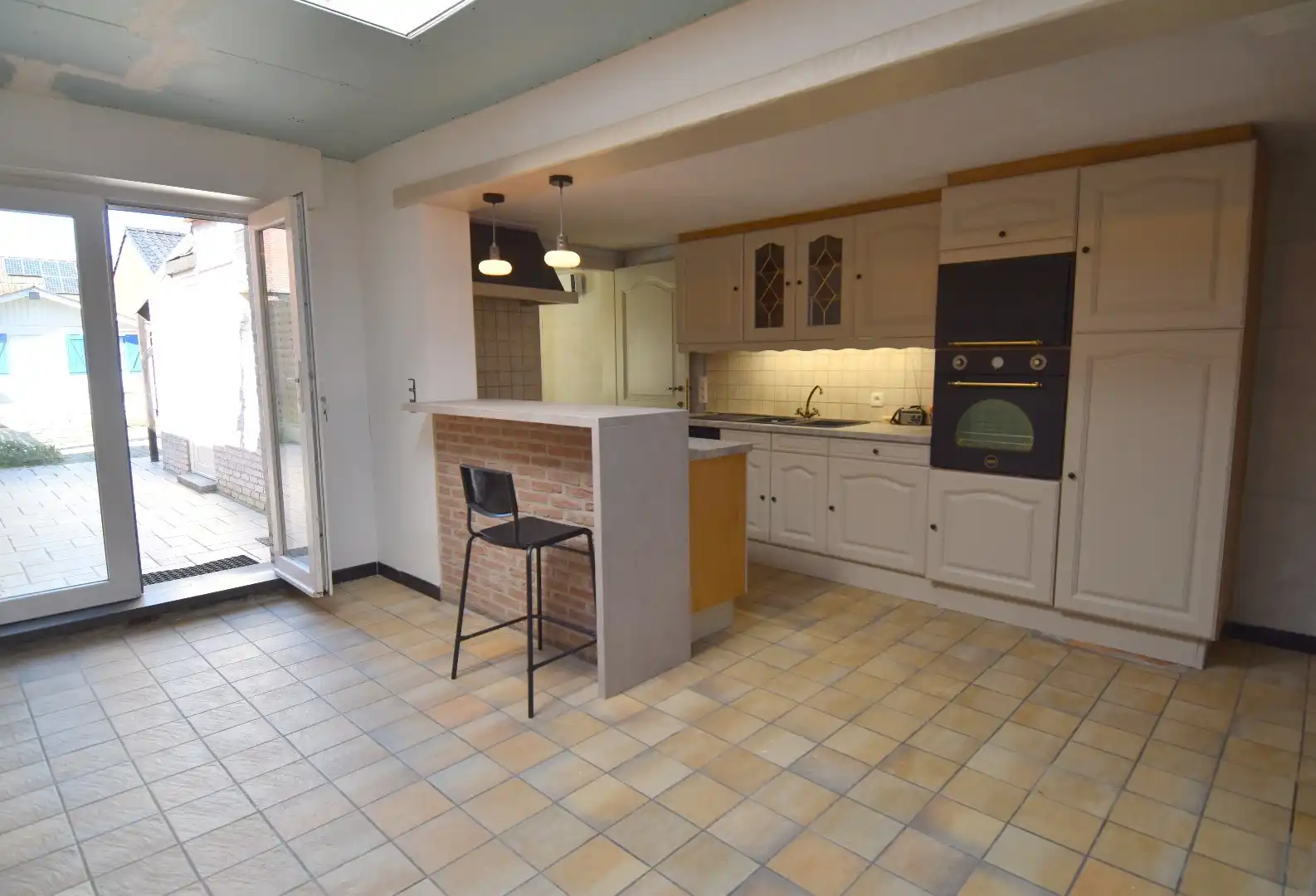 Ruime woning met tuin, garage en 3 slaapkamers te Lauwe  foto 7