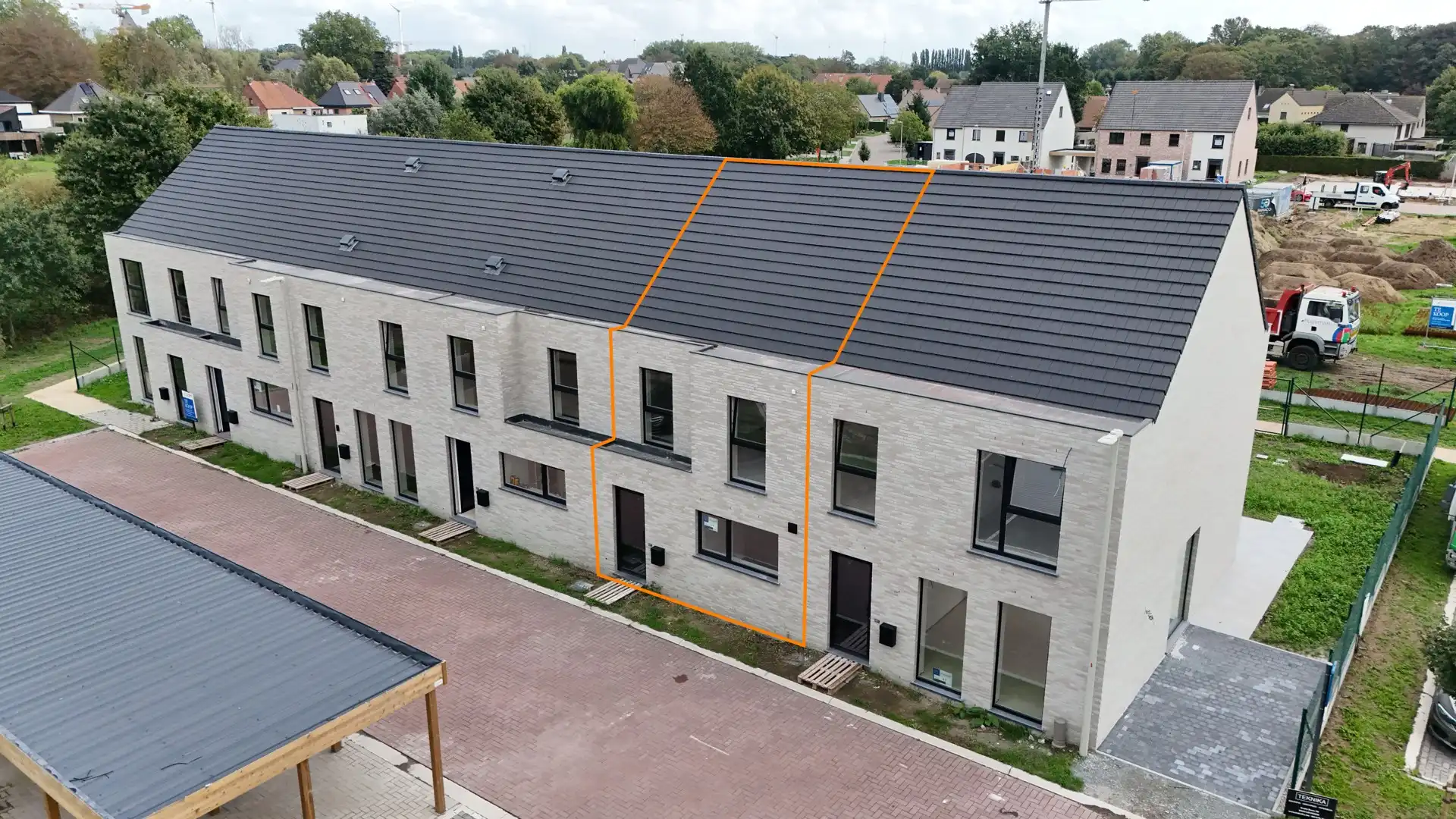 Energiezuinige nieuwbouwwoning met tuin te huur in Evergem foto {{pictureIndex}}