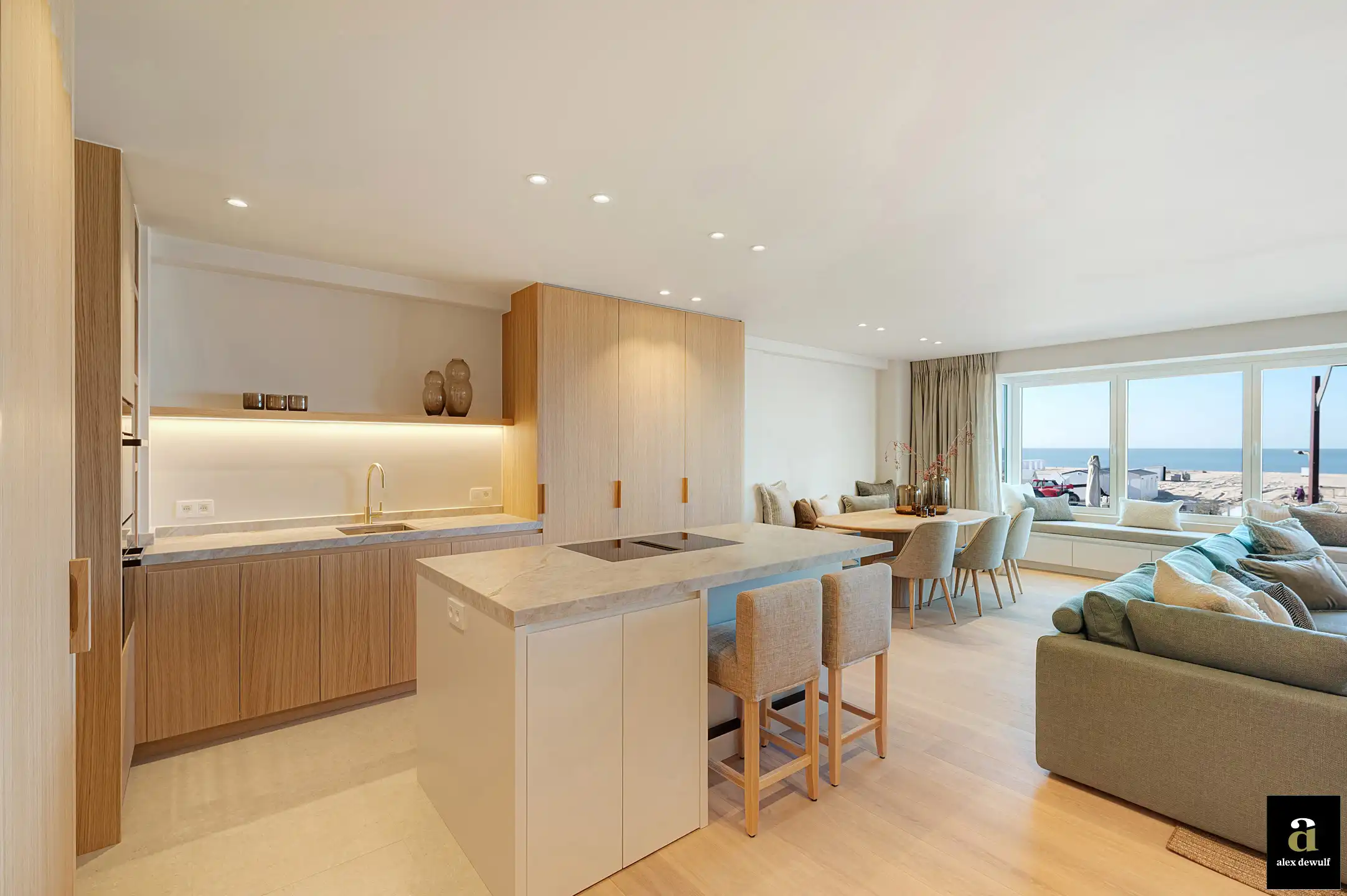 Pas gerenoveerd appartement met zeezicht op het Rubensplein. foto 10