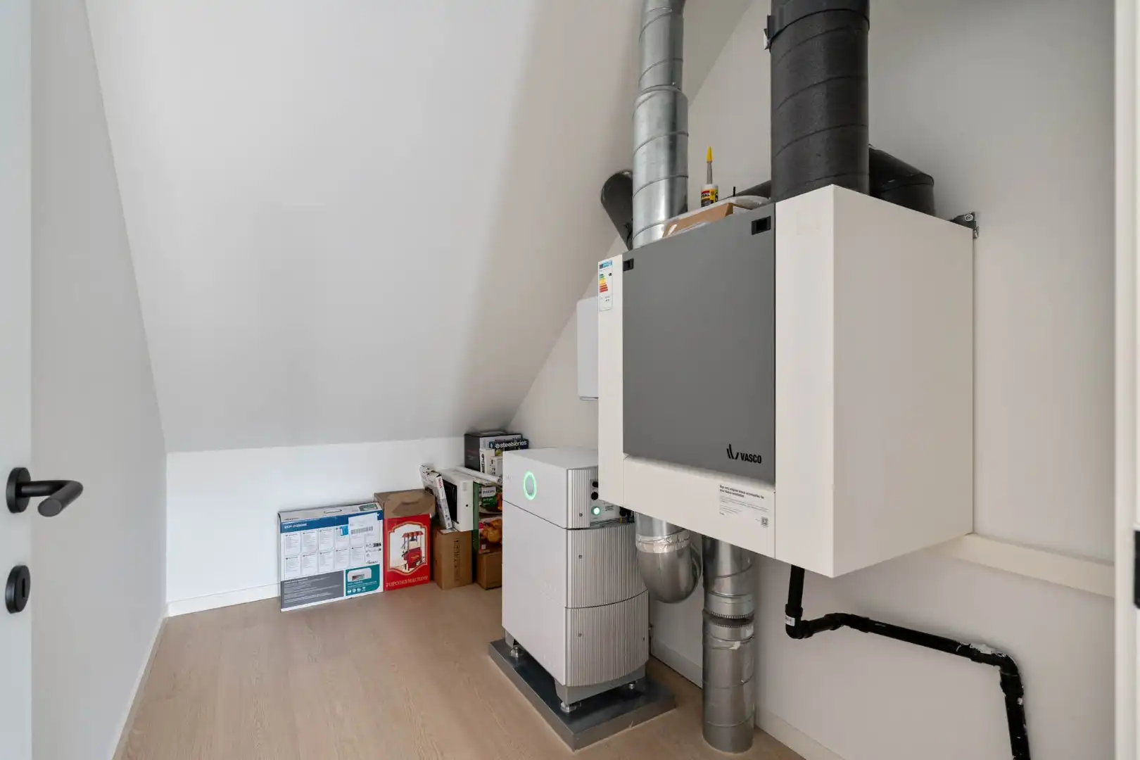 Moderne nieuwbouwwoning, 5 slpk, op een perceel van 4a31ca. foto 31