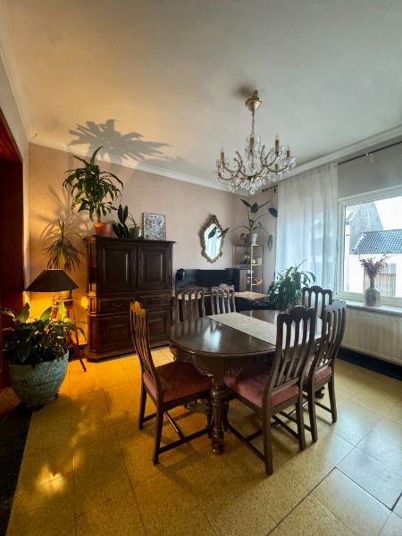 Karaktervolle woning met 3/4 slaapkamers foto 2