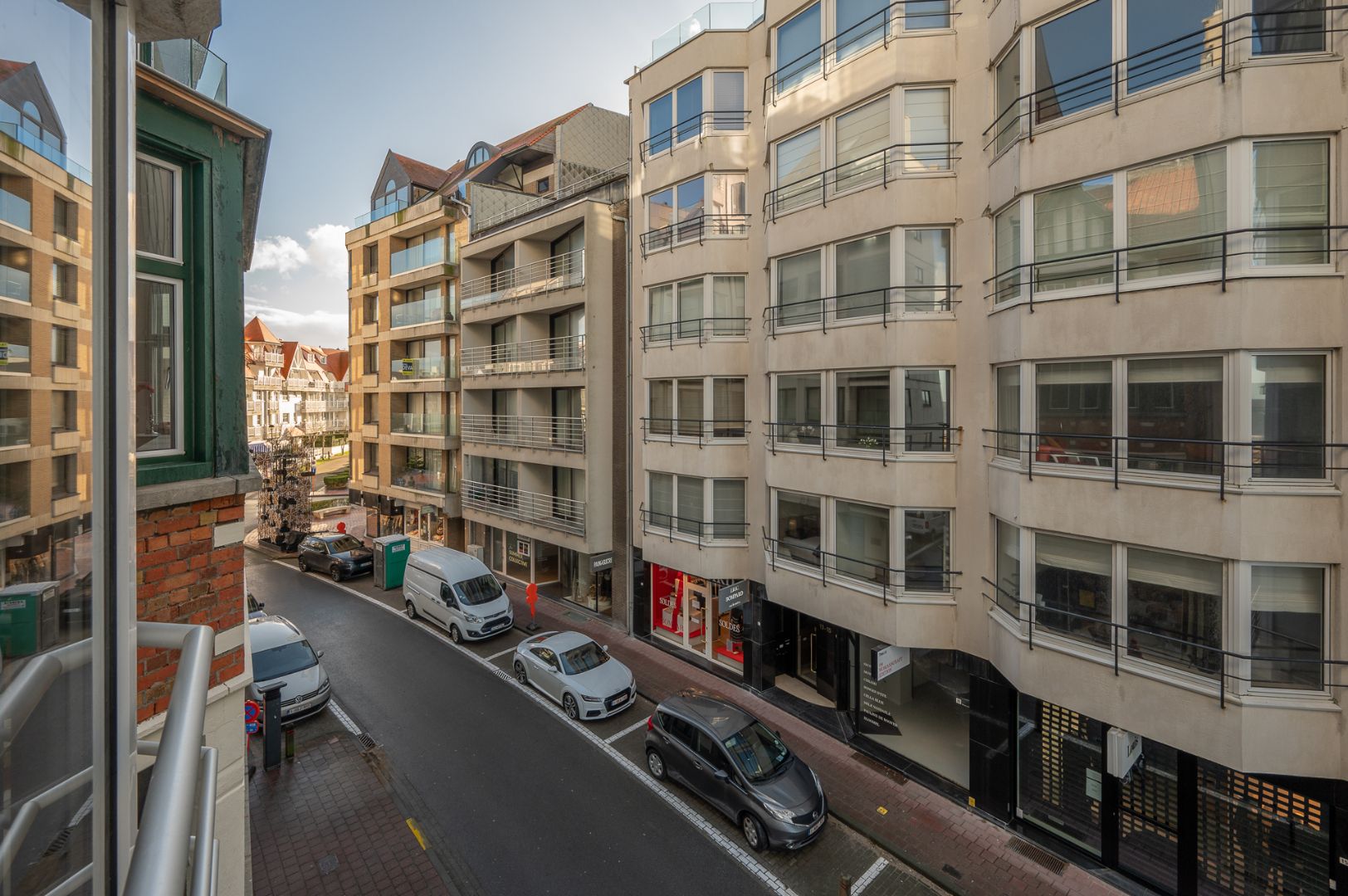 Gezellig tweeslaapkamer appartement met zijdelingszeezicht in het Zoute foto 8