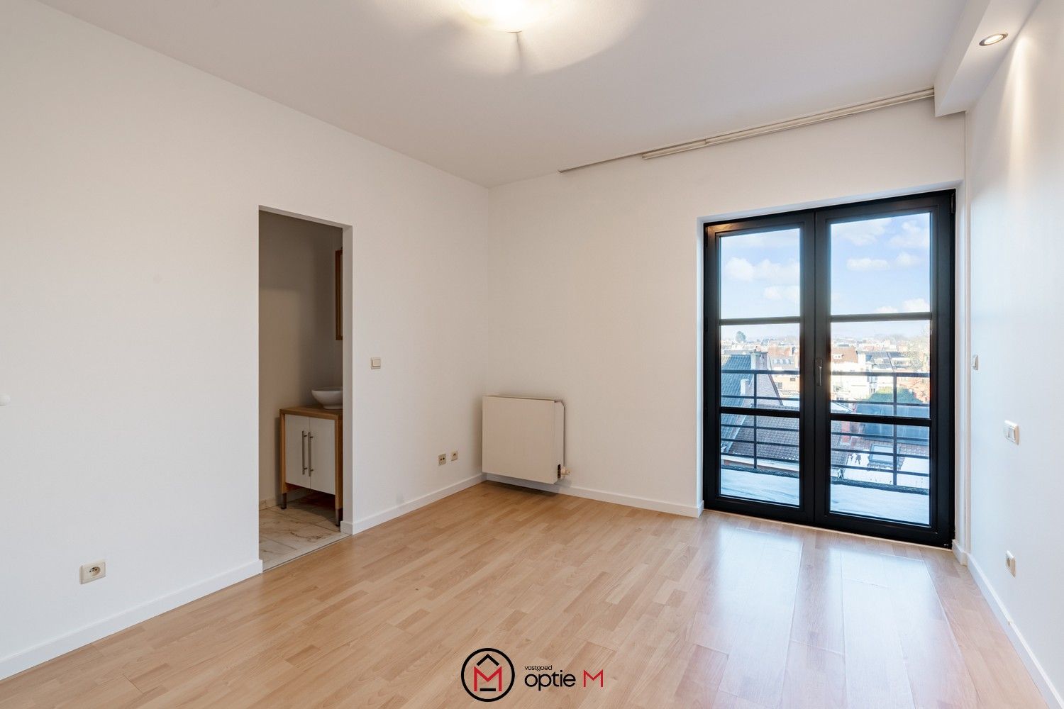 Ruim energiezuinig appartement met uitzicht op Hasselt foto 22