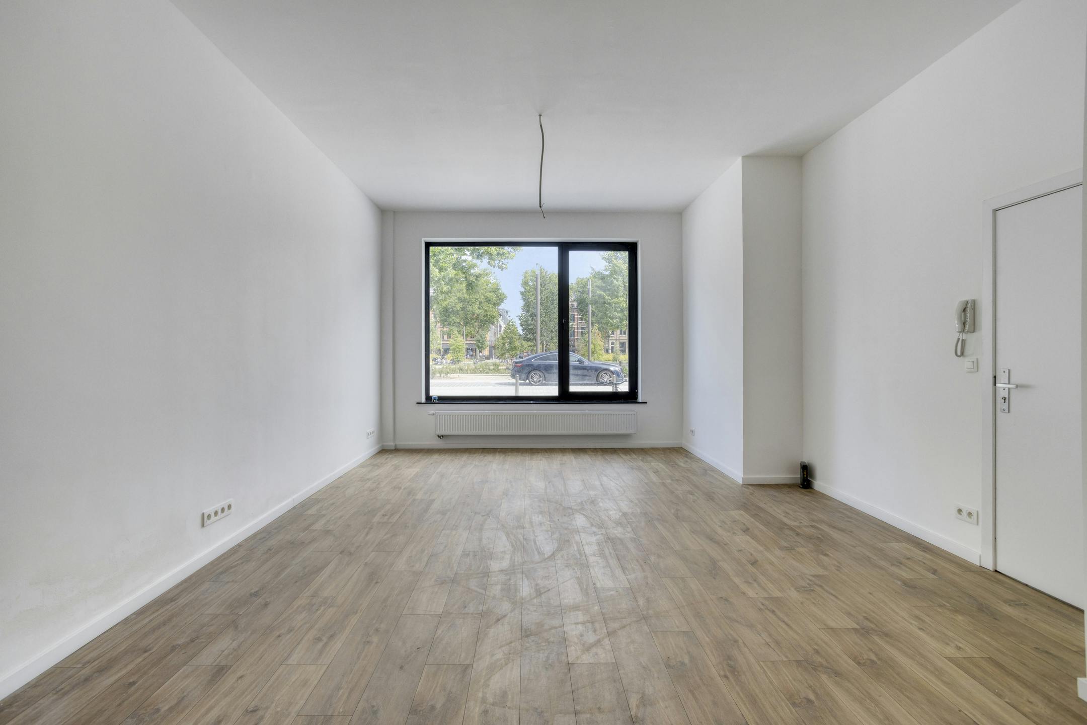 Hoofdfoto van de publicatie: Triplex appartement te koop aan de Waalsekaai te Antwerpen
