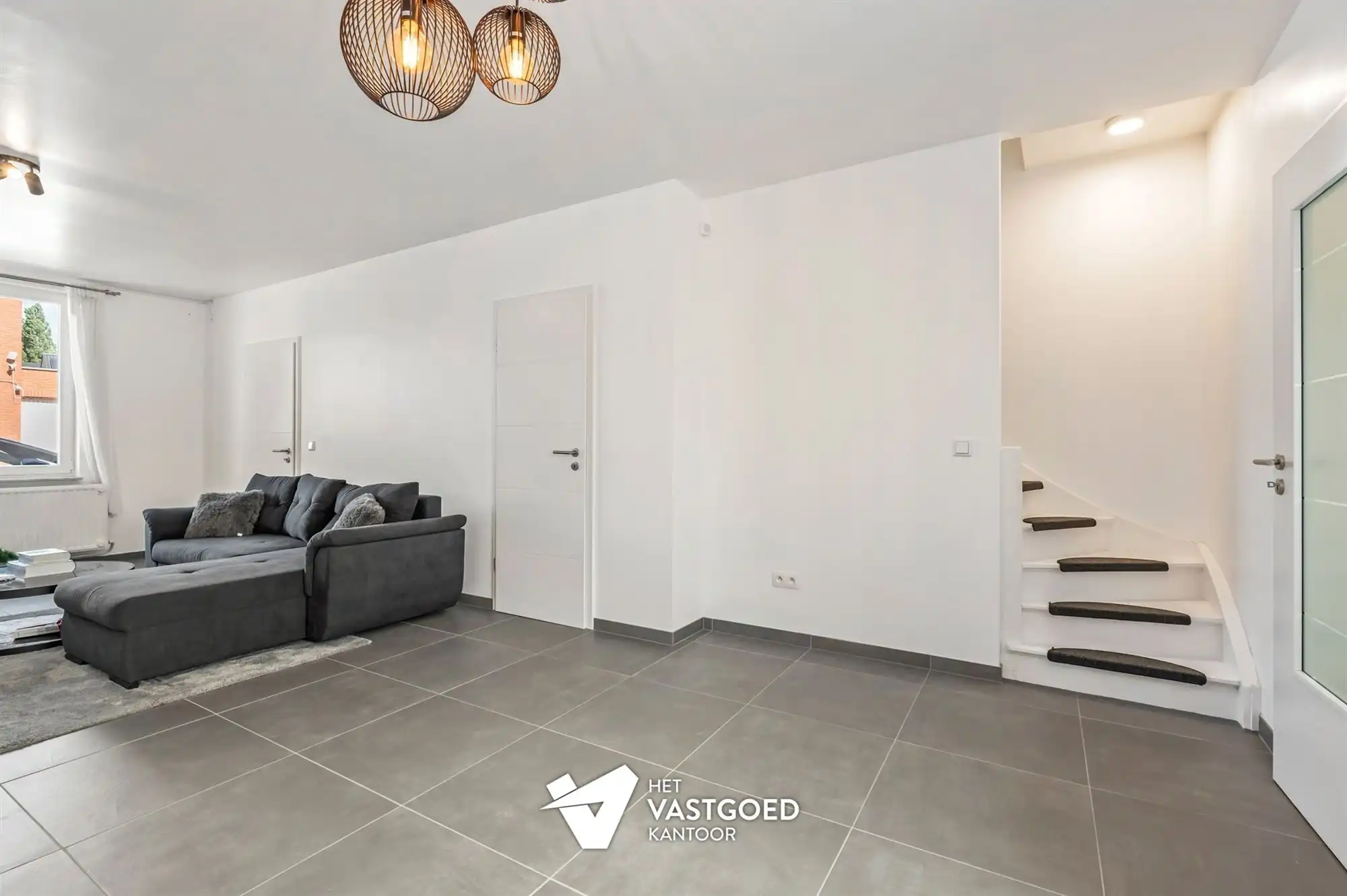 VOLLEDIG GERENOVEERDE WONING MET 3 SLAAPKAMERS VLAK BIJ BERINGEN-CENTRUM foto 7