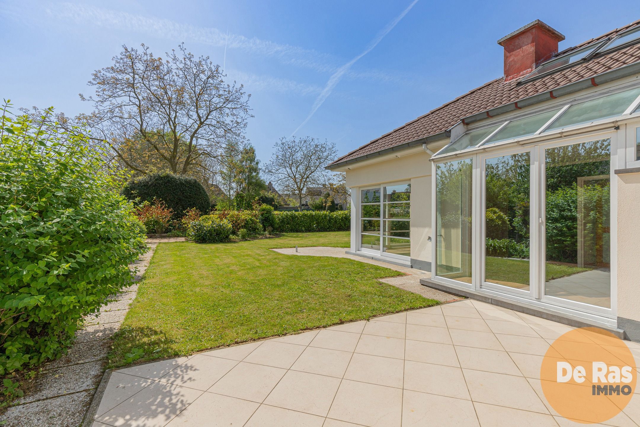 Hoofdfoto van de publicatie: GIJZEGEM - Instapklare bungalow met 4 slpks in rustige buurt