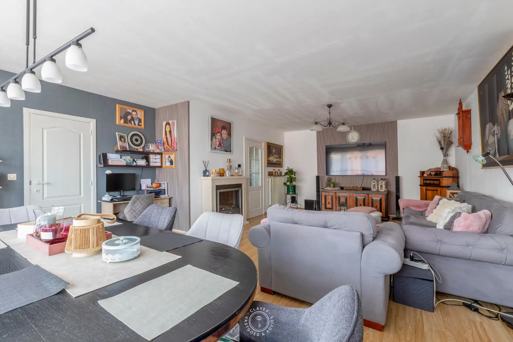 Centraal gelegen 3-slpk-appartement met terras en autostaanplaats foto 4