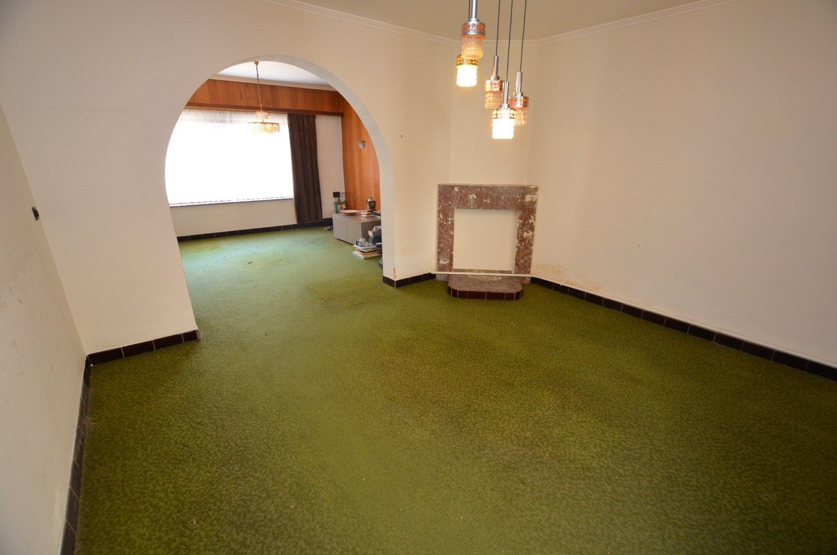 Mooi gelegen te renoveren woonhuis foto 2