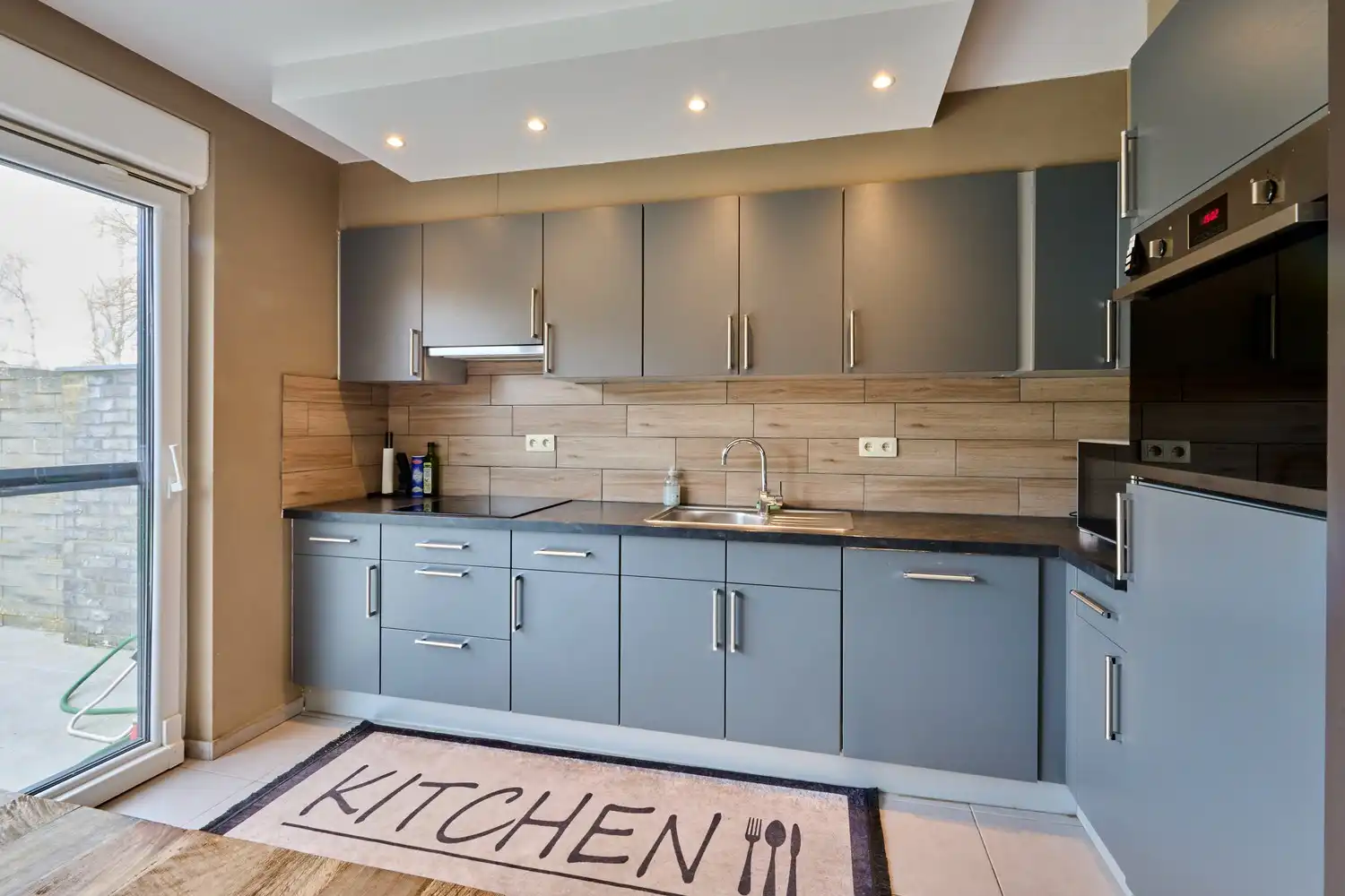 Gezellig appartement met 2 slaapkamers, terras en tuintje foto 7