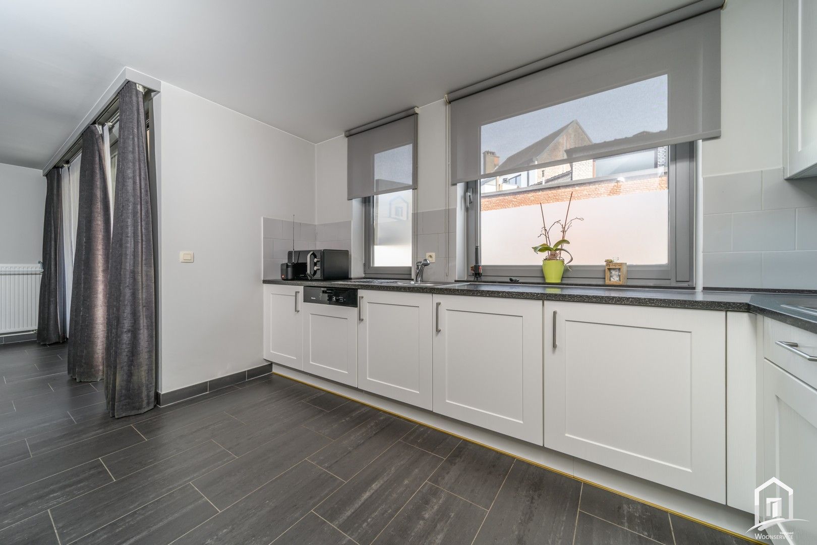 Centraal gelegen, recent 2 slaapkamer-appartement in centrum Aalst foto 7