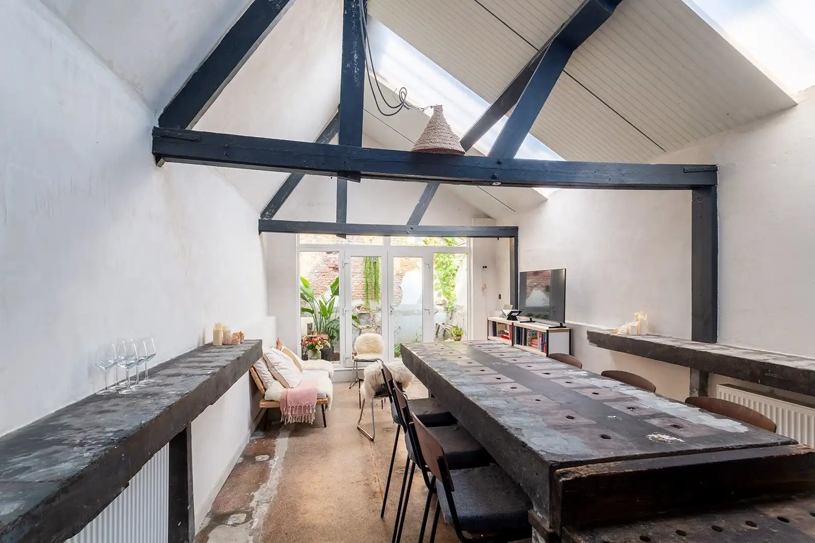 Eigenzinnig atelier in kleinschalig gebouw foto 9