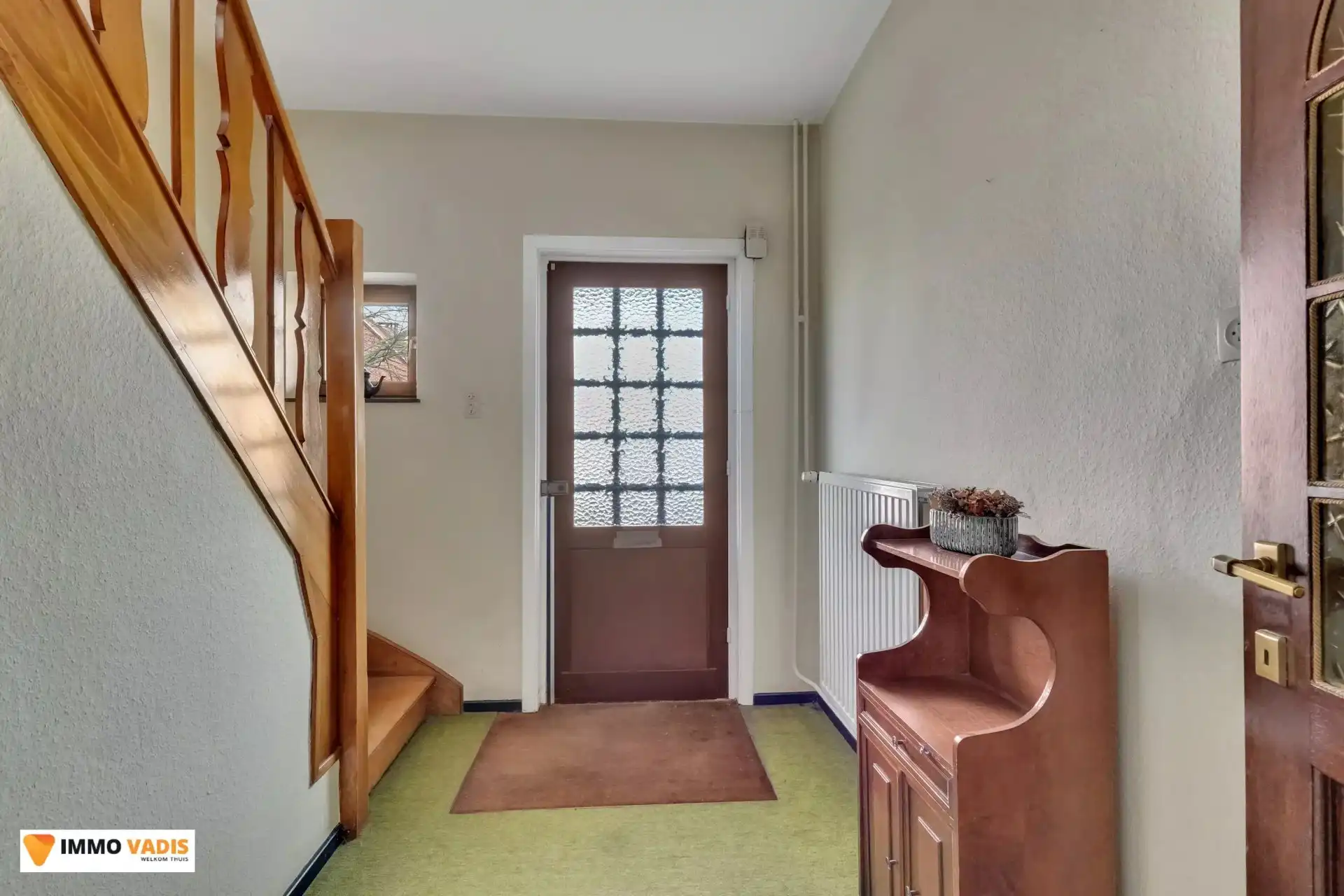 Halfopen bebouwing met 4 slaapkamers en vrijstaande garage foto 11