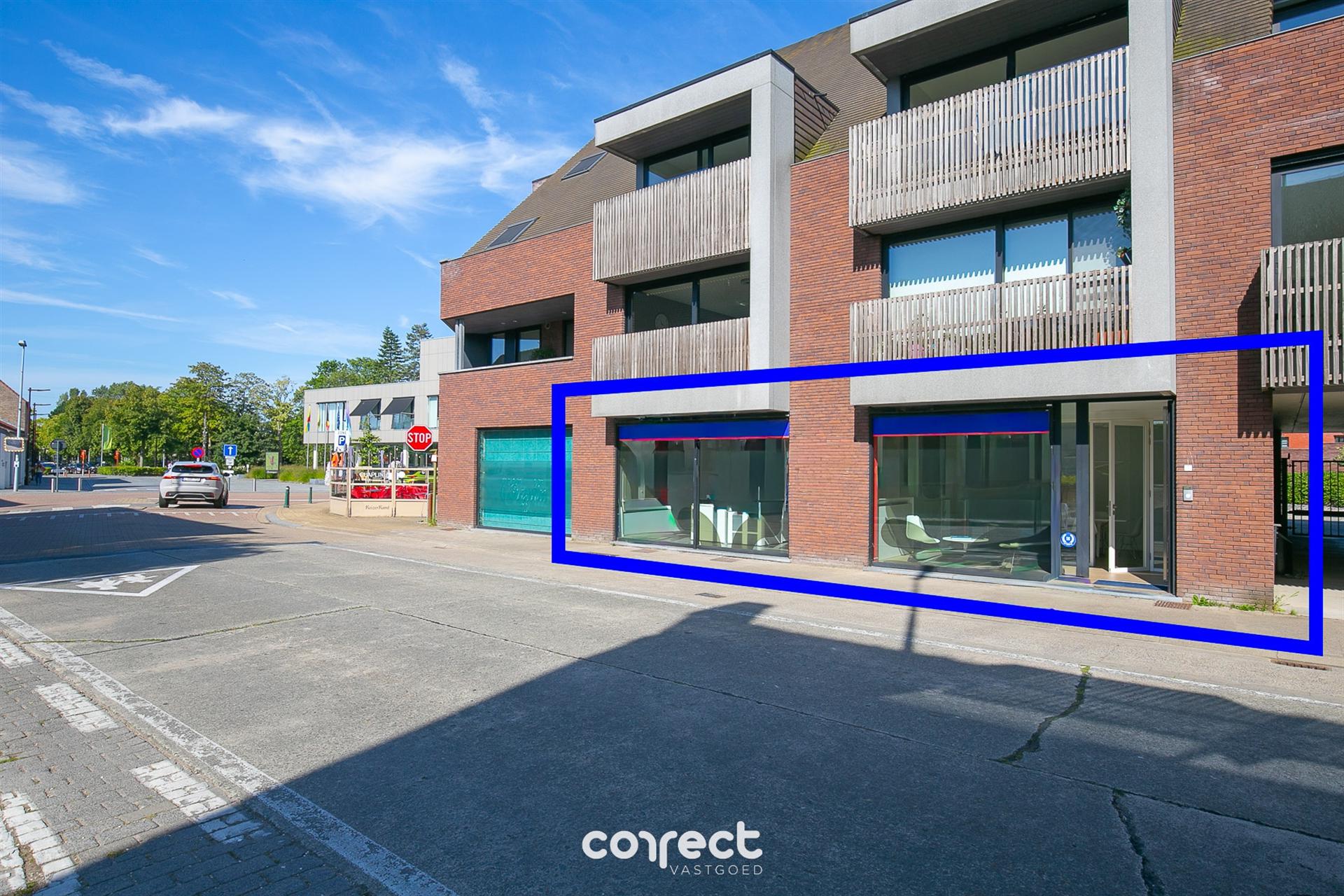 Kantoor te koop Loppemsestraat 1 - 8210 ZEDELGEM