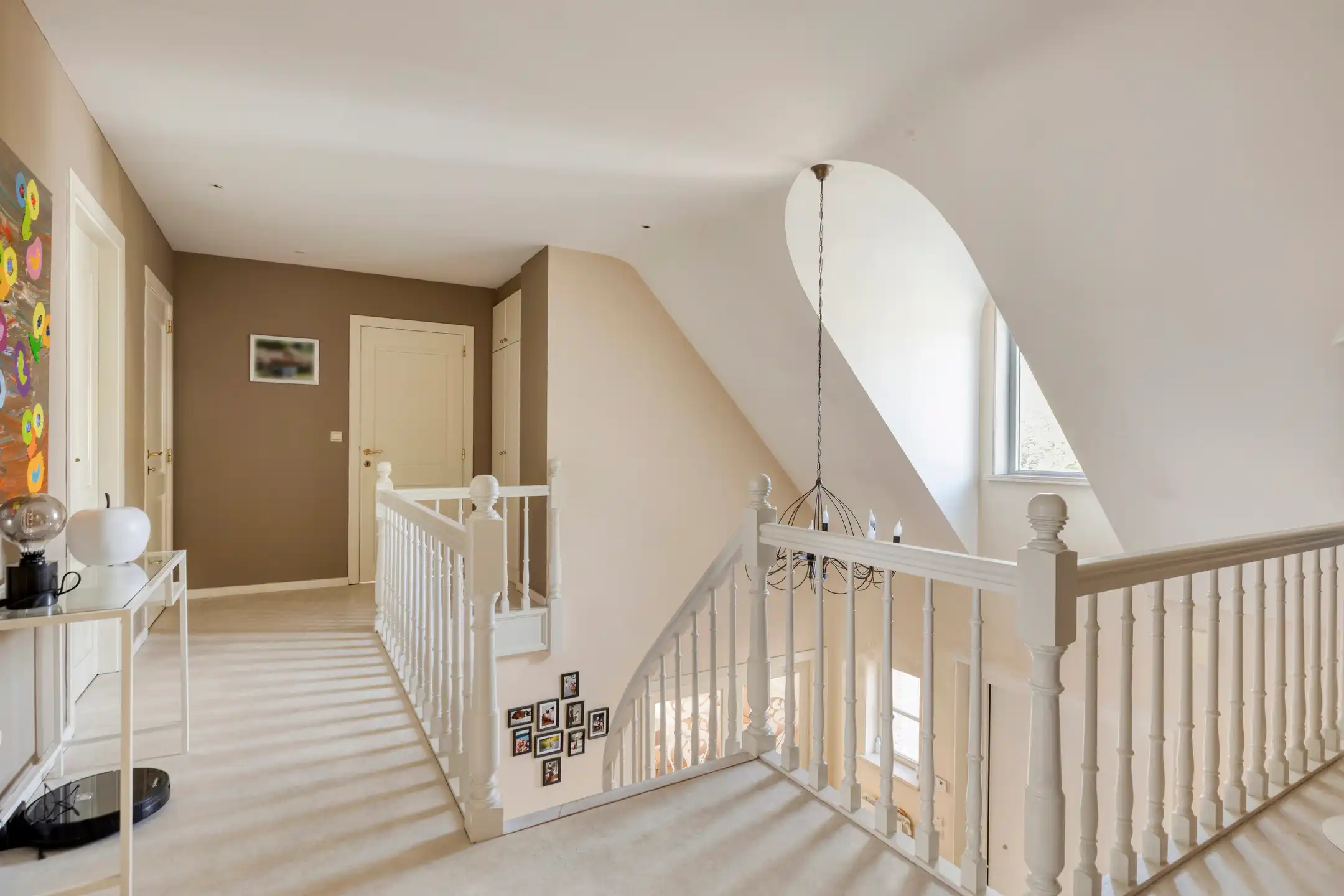 Klassevolle woning en zonnige tuin op een uitstekende ligging foto 16