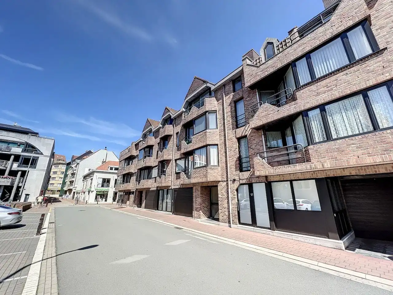 Parking Te Koop foto 2