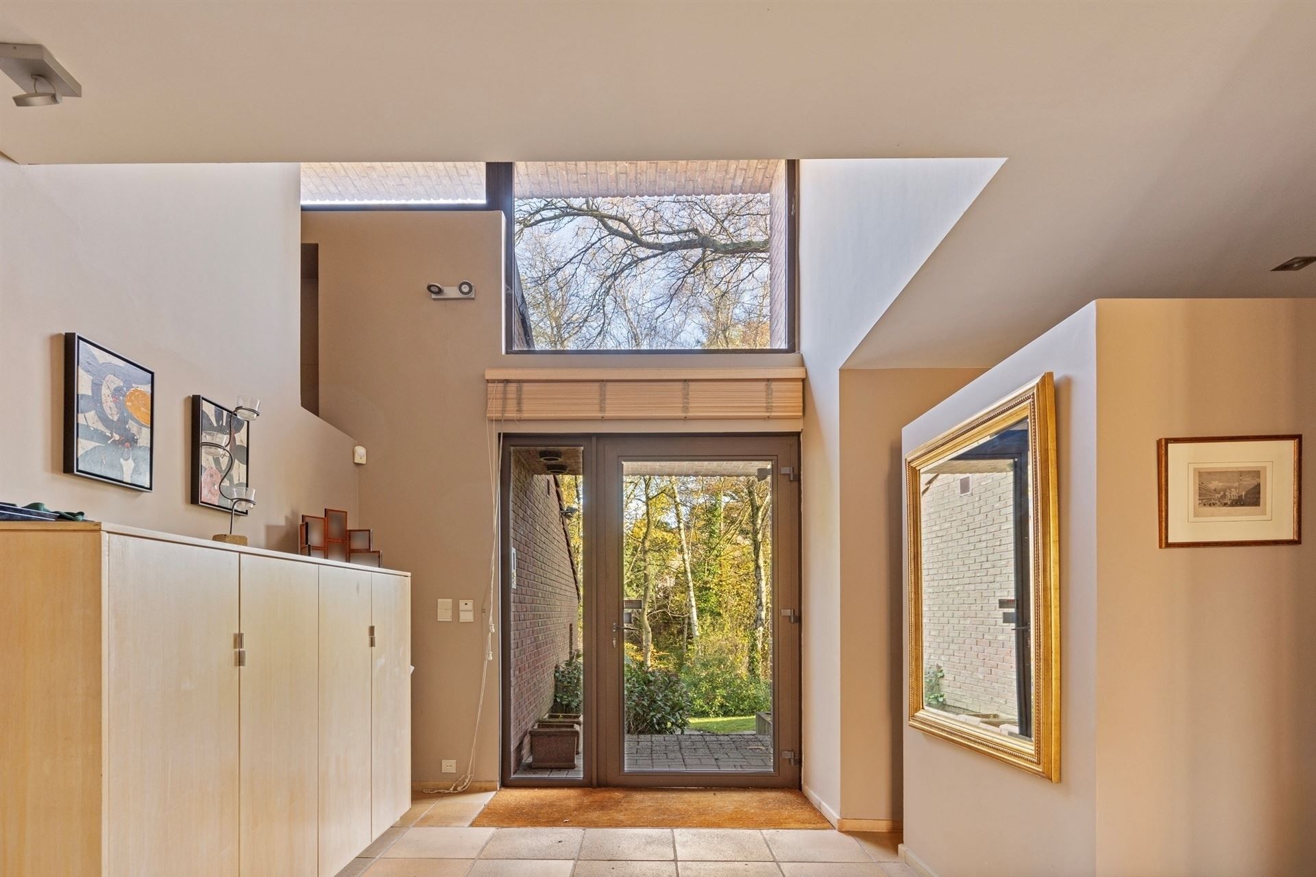 Ruime klassieke villa met zwembad in doodlopende straat foto 9