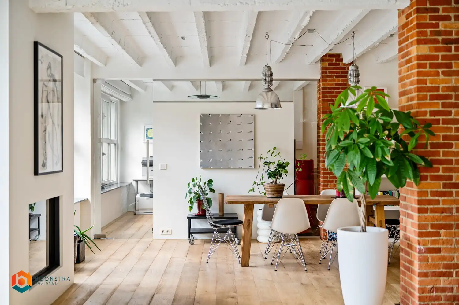 Exclusieve gelijkvloerse loft met 2 slpkrs, terras en staanplaats foto 2