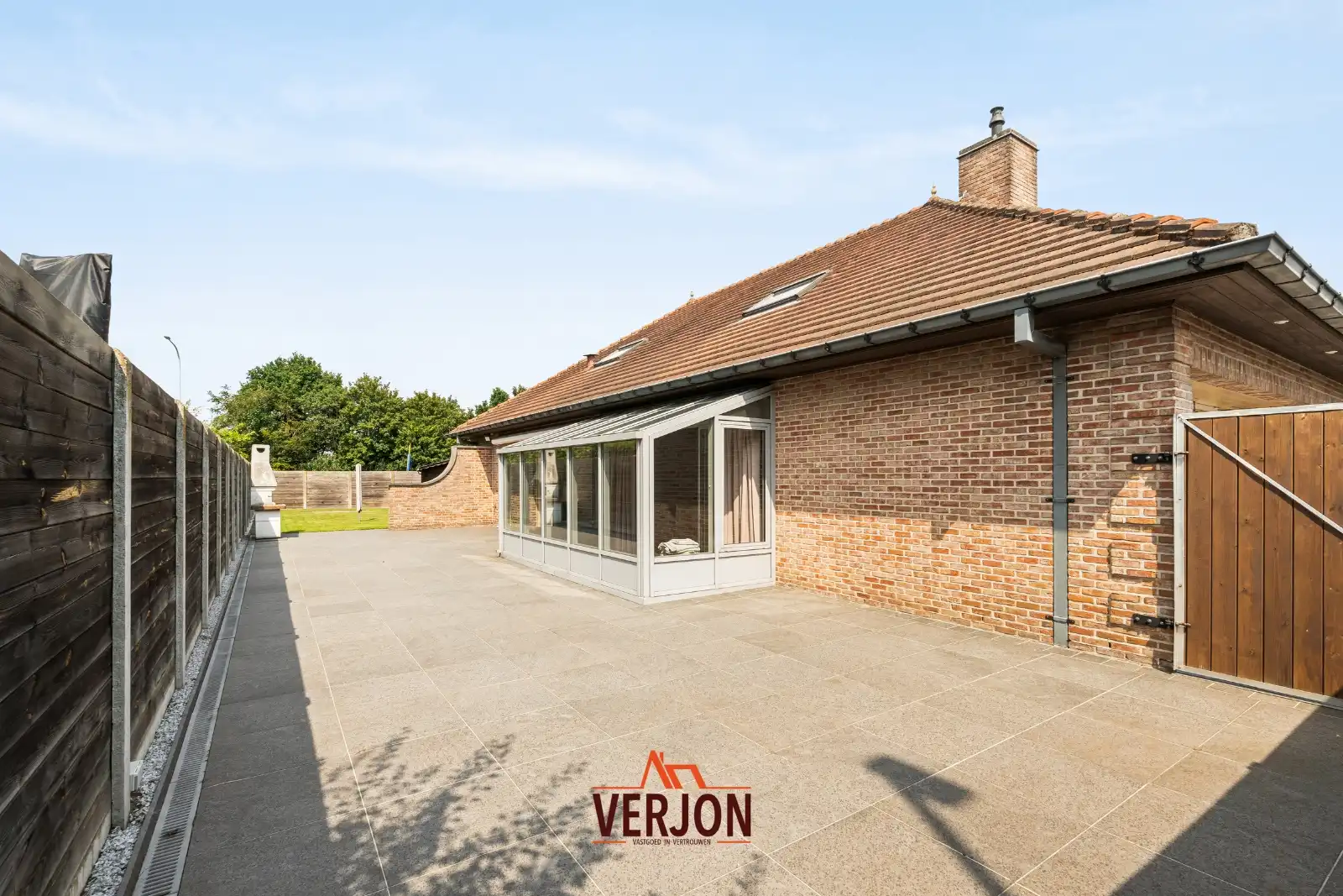 Villa met 4 slaapkamers en dubbele garage in een doodlopende straat te koop in Izegem! foto 21