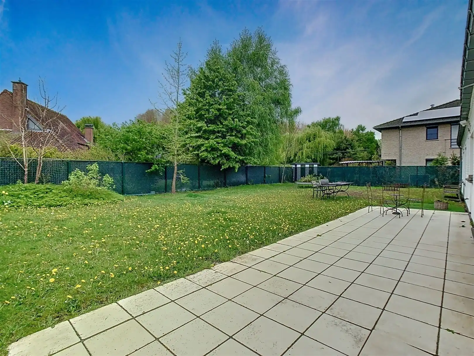 Rustig gelegen 4-gevel woning foto 16