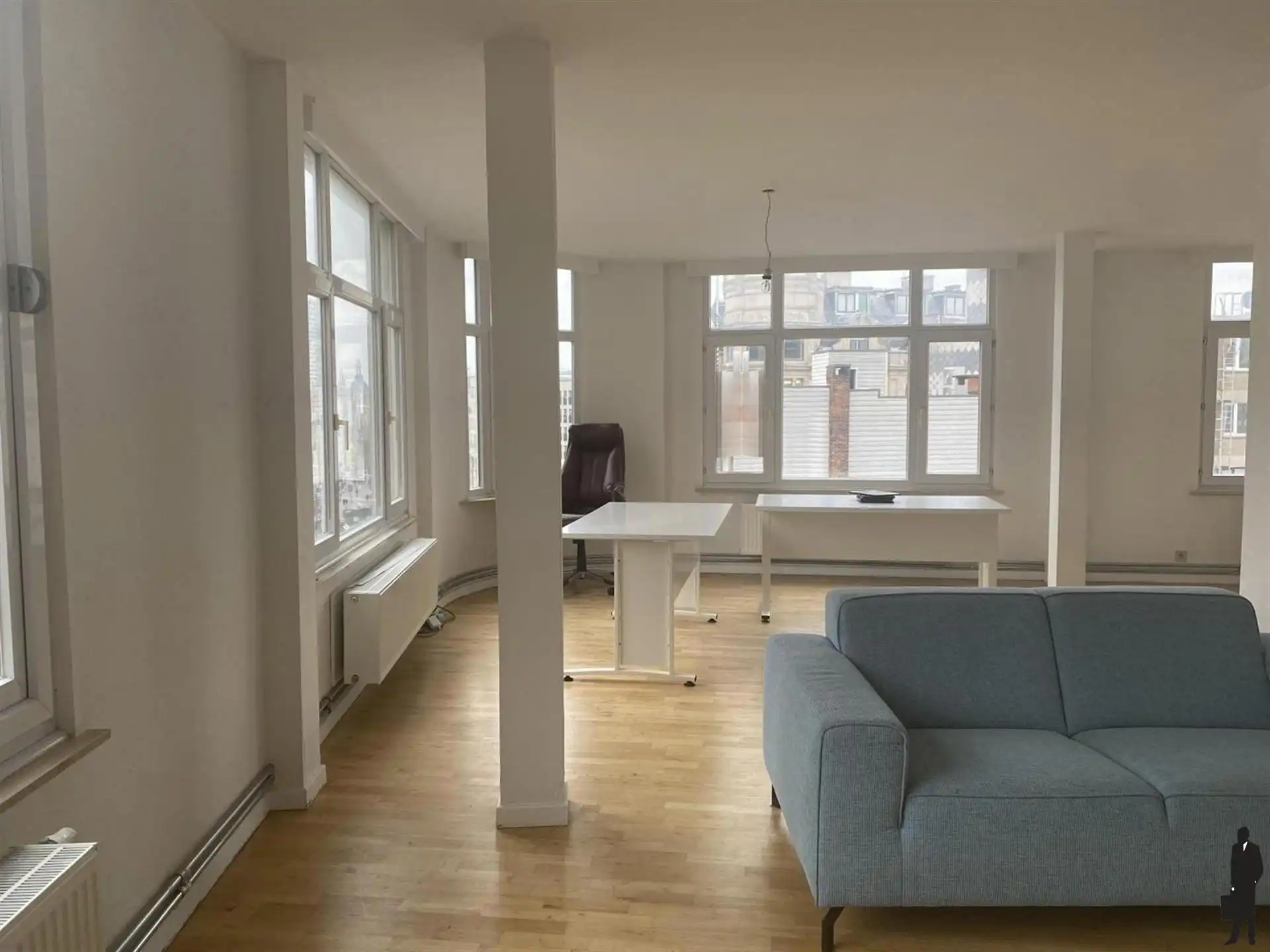 Ruim art deco appartement aan de Meirbrug foto 2