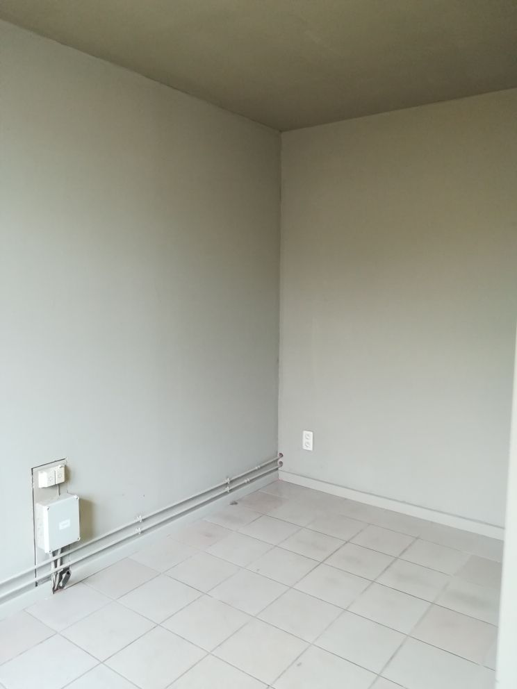 Opslagruimte met bureel in Sint-Niklaas foto 5