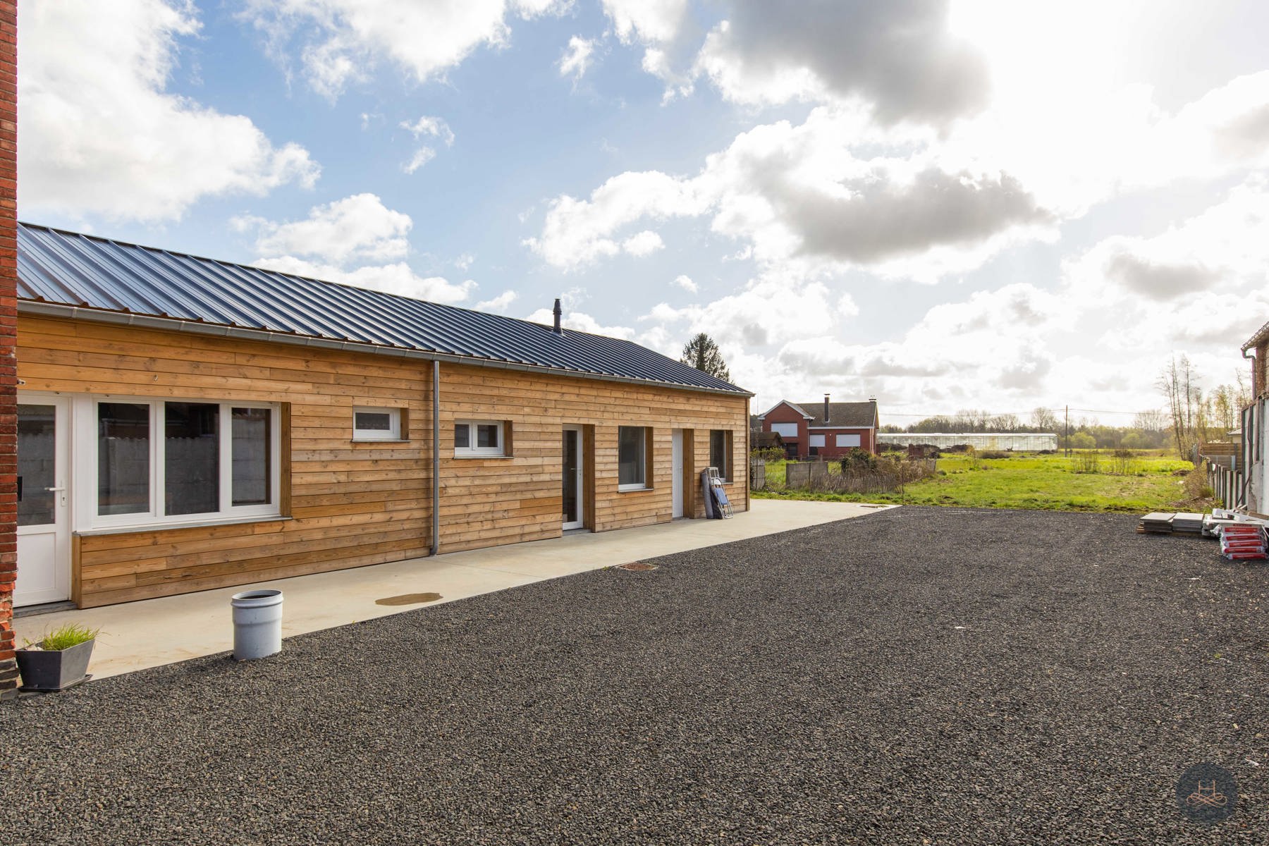 Gerenoveerde woning met 3 slaapkamers foto 28