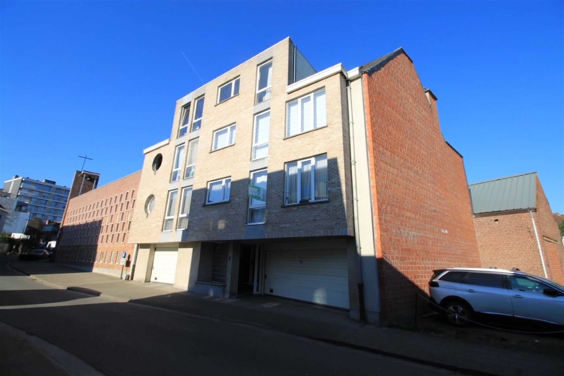 Appartement met twee slaapkamers en staanplaats nabij het centrum van Aalst foto 11