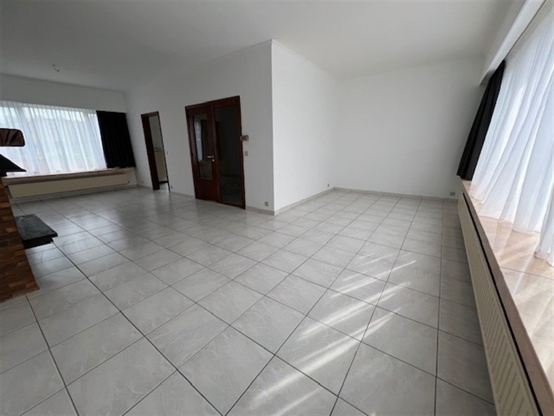 Rustig gelegen bel-étage woning met 4 slaapkamers foto 4