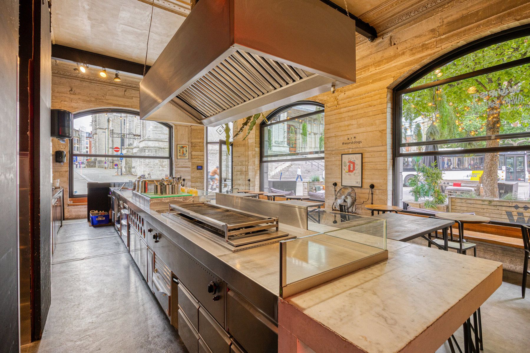 Handelsgelijkvloers op AAA-locatie foto 10