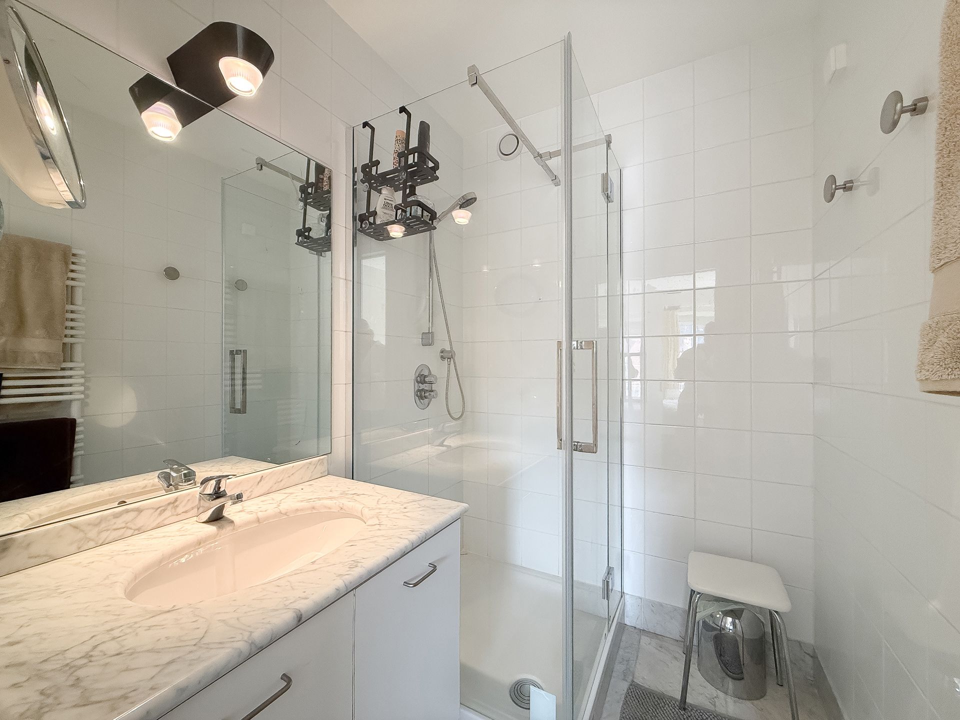 Appartement met frontaal zeezicht op de Zeedijk in het Zoute foto 16