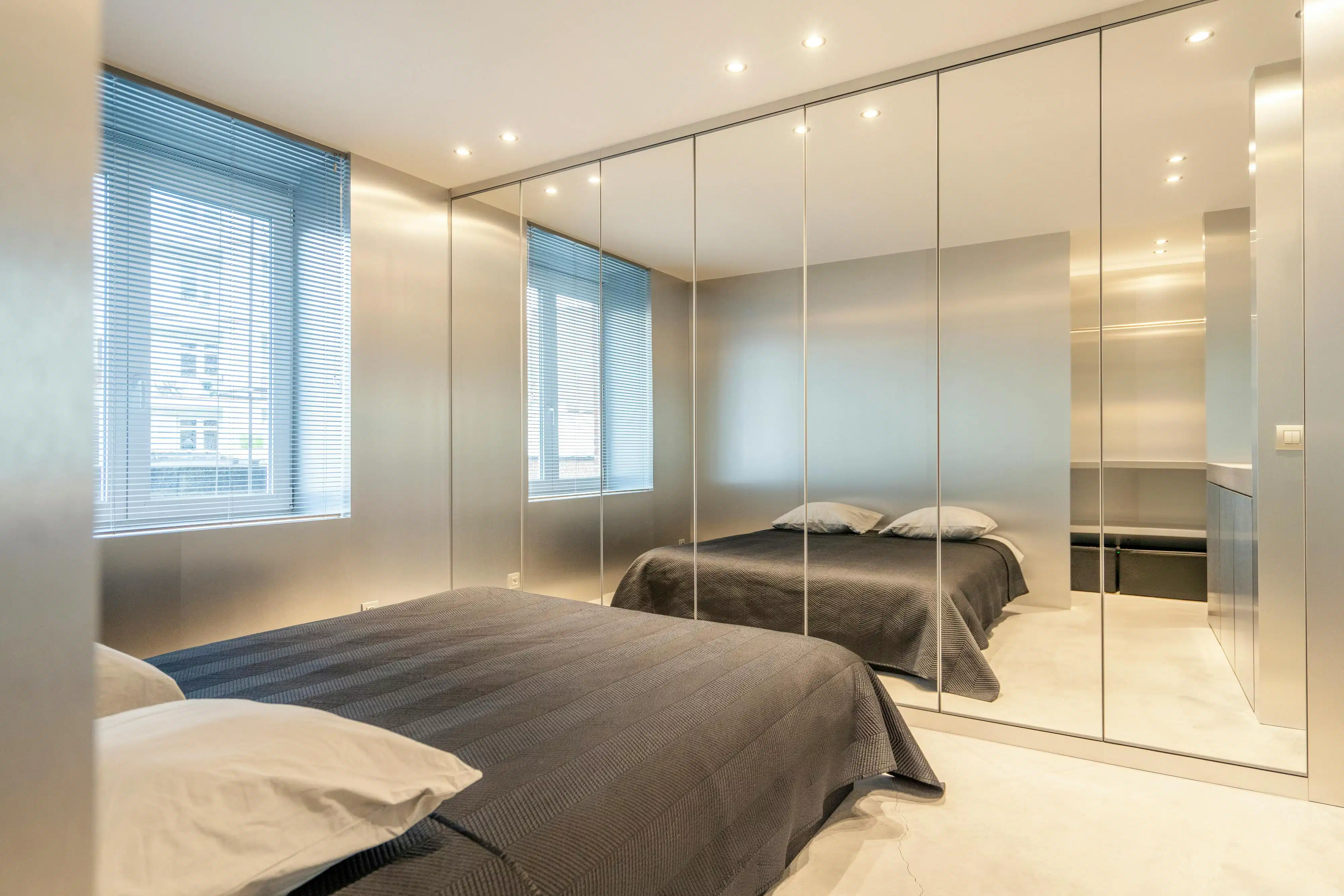 Uniek designappartement (192m²) te koop in hartje Kortrijk foto 10