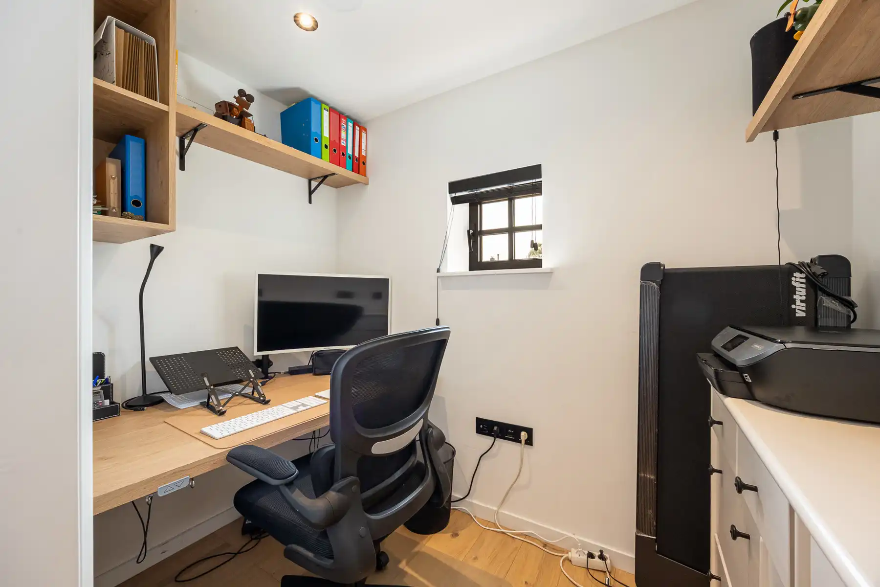 Volledig gerenoveerde woning met 3 slpk, bureau en EPC A foto 18