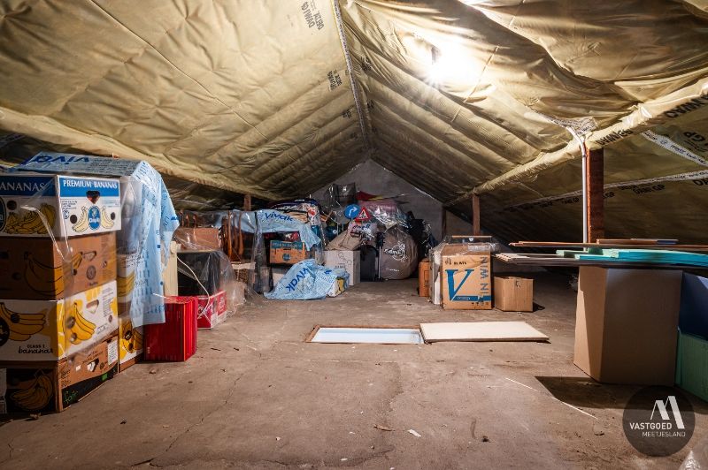 Ruime woning met 3 slaapkamers foto 16