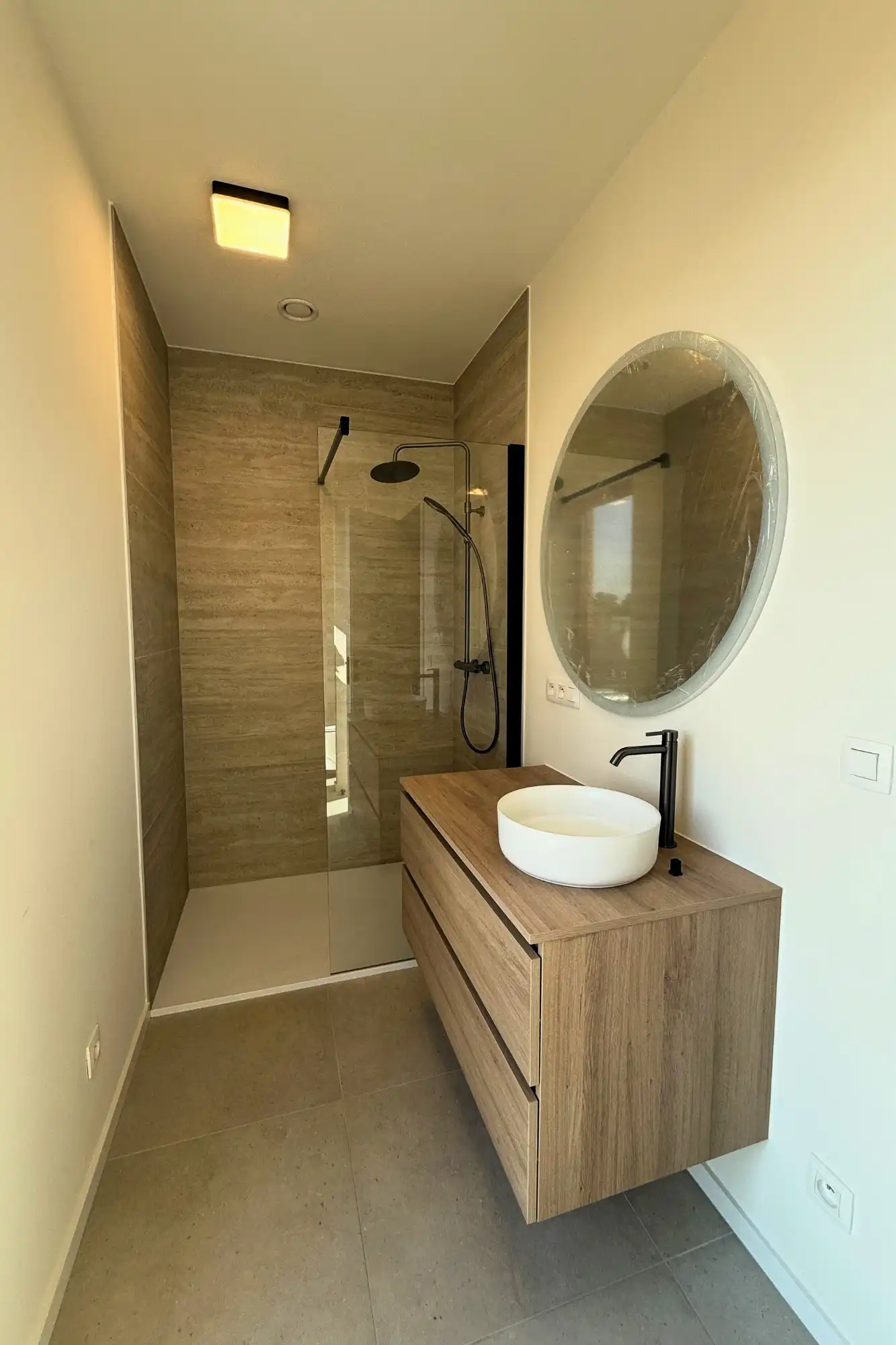 Exclusieve penthouse in residentie Klaver met luxe, ruimte en zon in het hart van Lummen foto 8