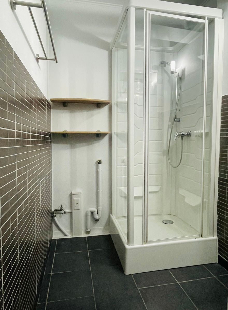 Te huur: 3- slpk appartement op gunstige ligging in Aalst foto 14