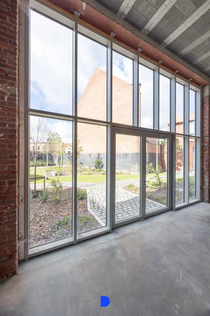 Kantoor of showroom met authentiek karakter! foto 6