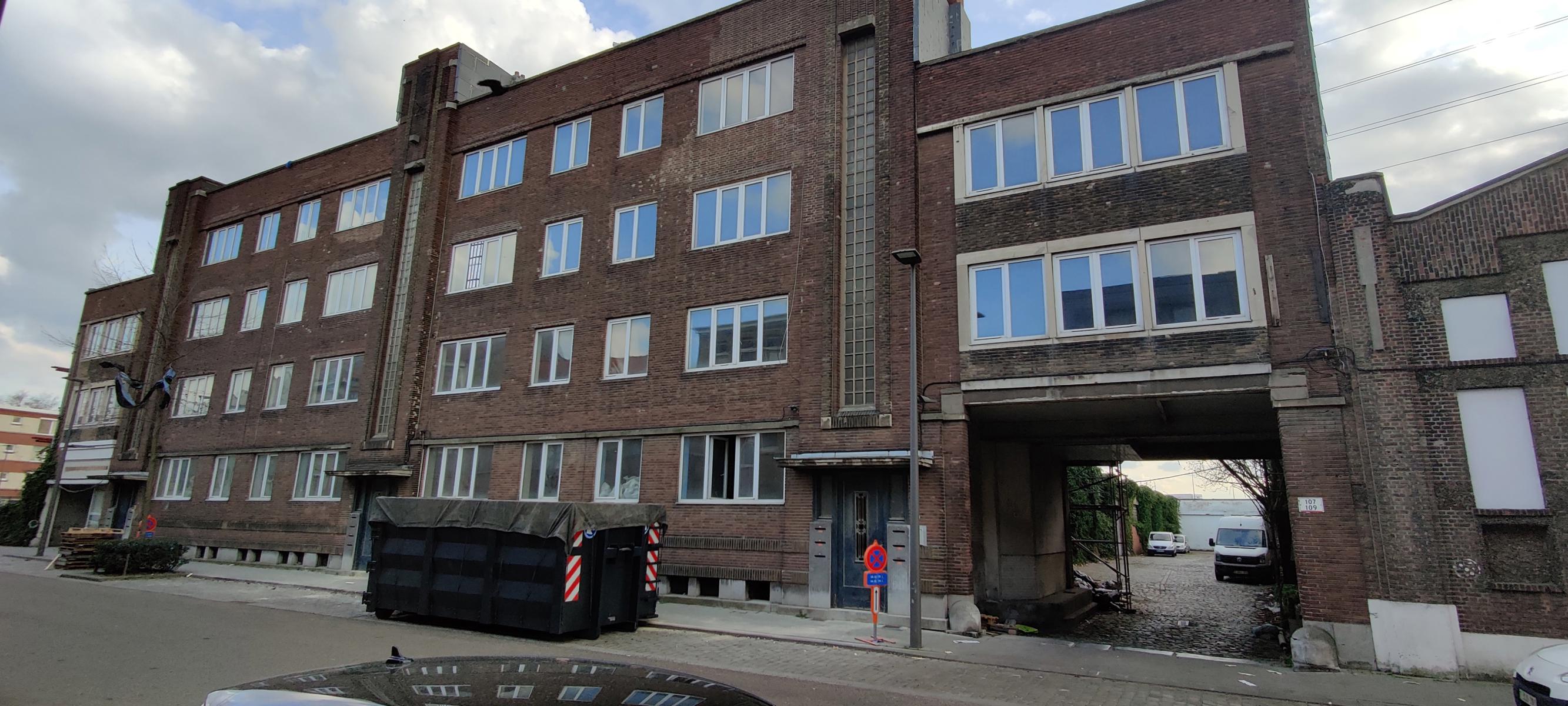 Charmant atelier met opslagruimte op een unieke locatie foto 12