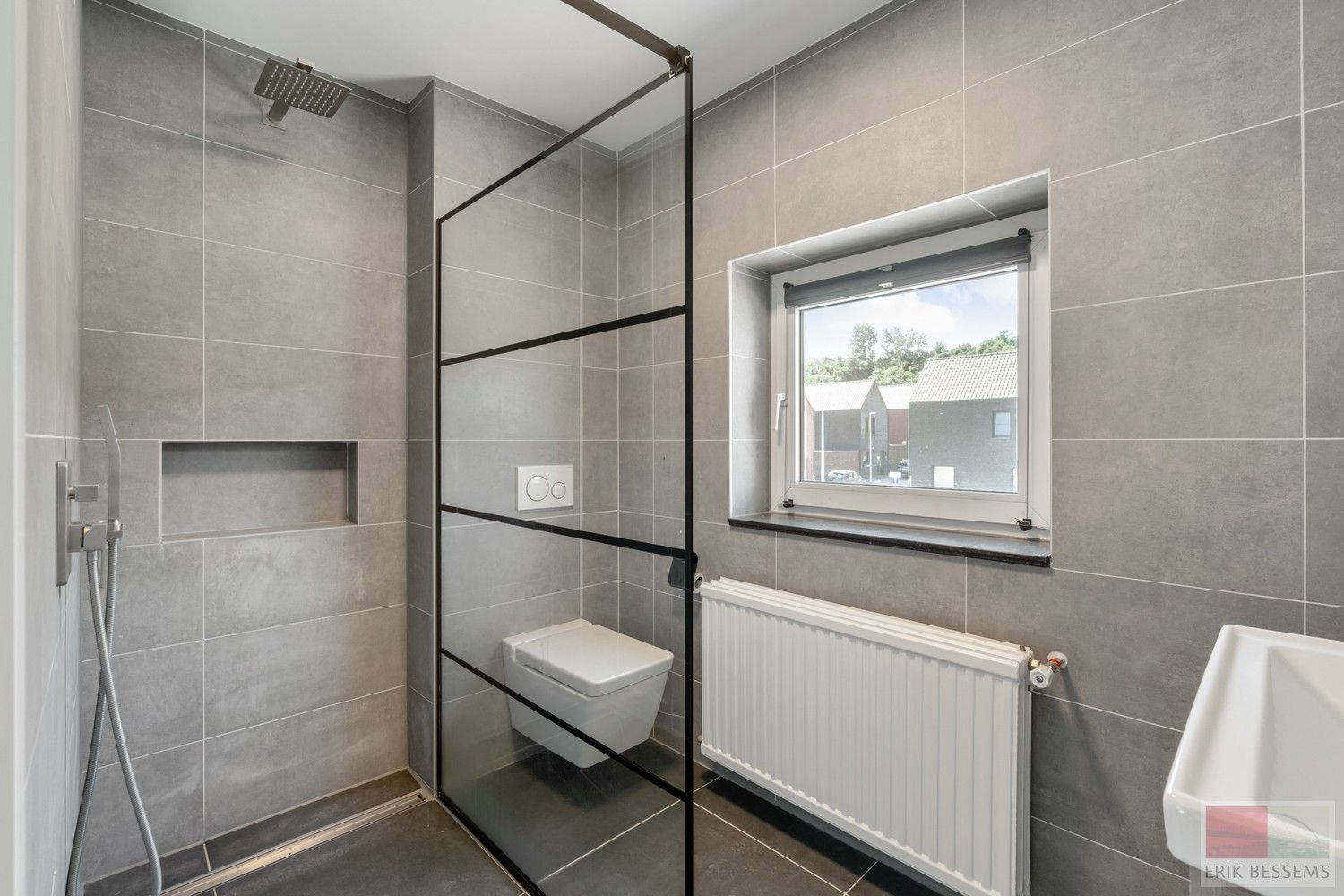 Halfvrijstaande woning uit 1969 op een perceel van 635m², woonopp. 154 m² foto 18