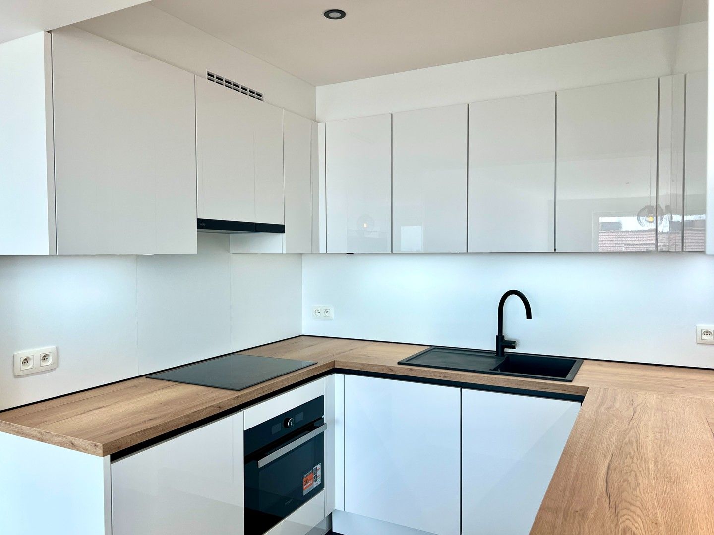 Zonnig appartement met zuidgericht terras! foto 7