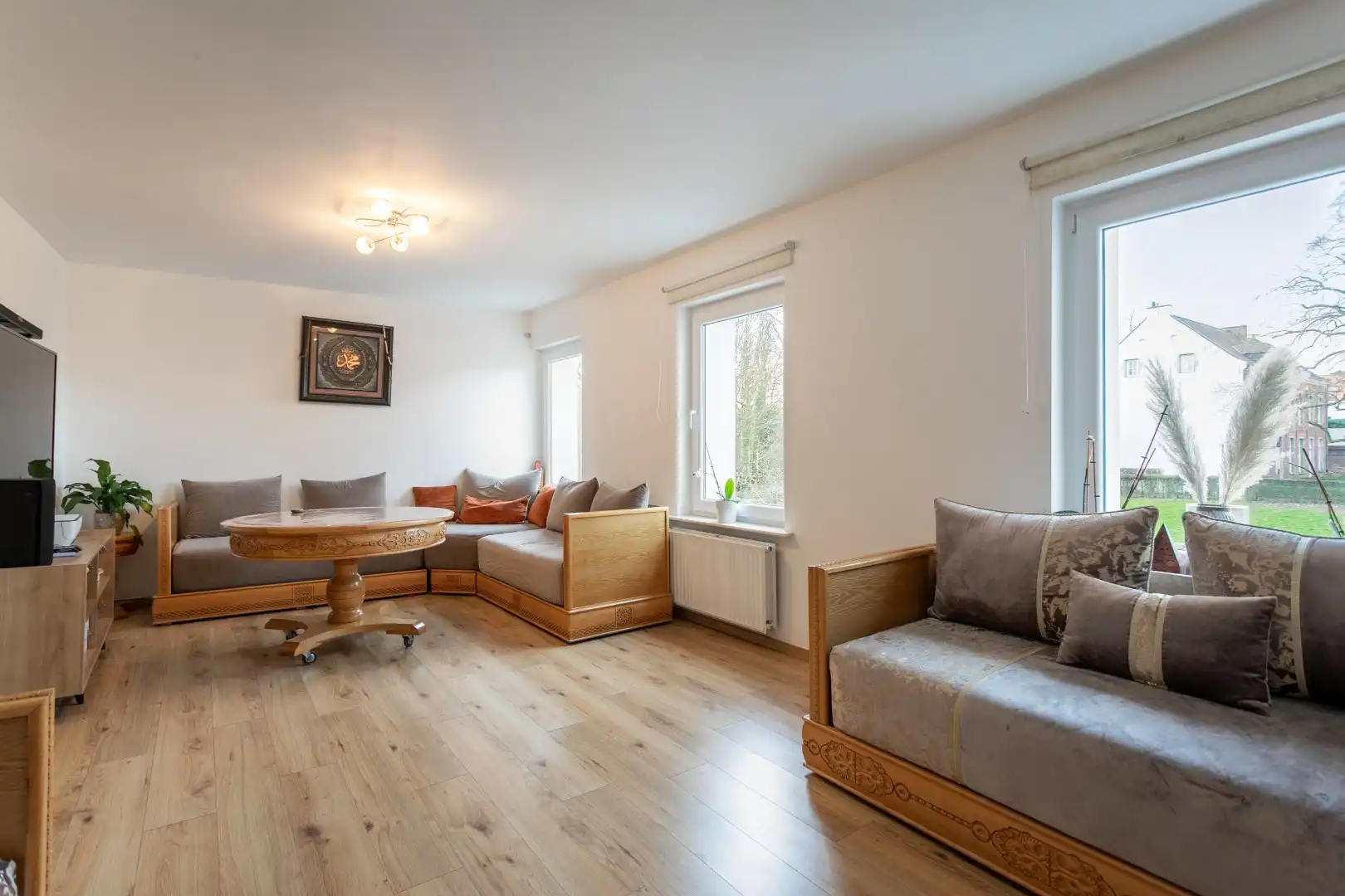 Ruime duplex (143m²) met 3 slaapkamers te Dworp foto 4