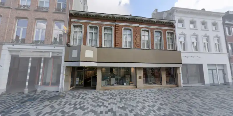 Handelspand te huur foto {{pictureIndex}}