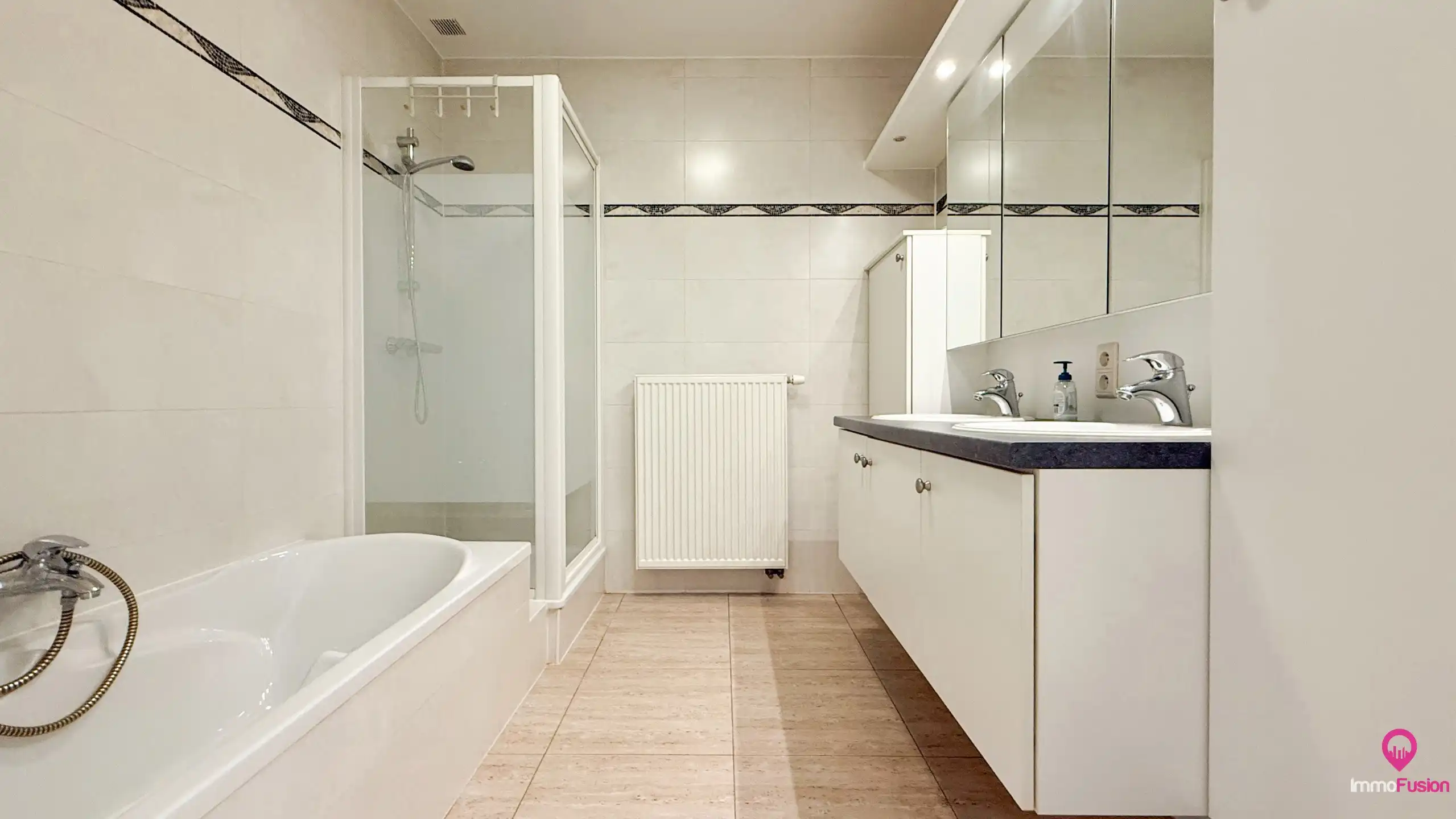 Ruim gelijkvloers appartement met tuin & garage in Beringen! foto 22