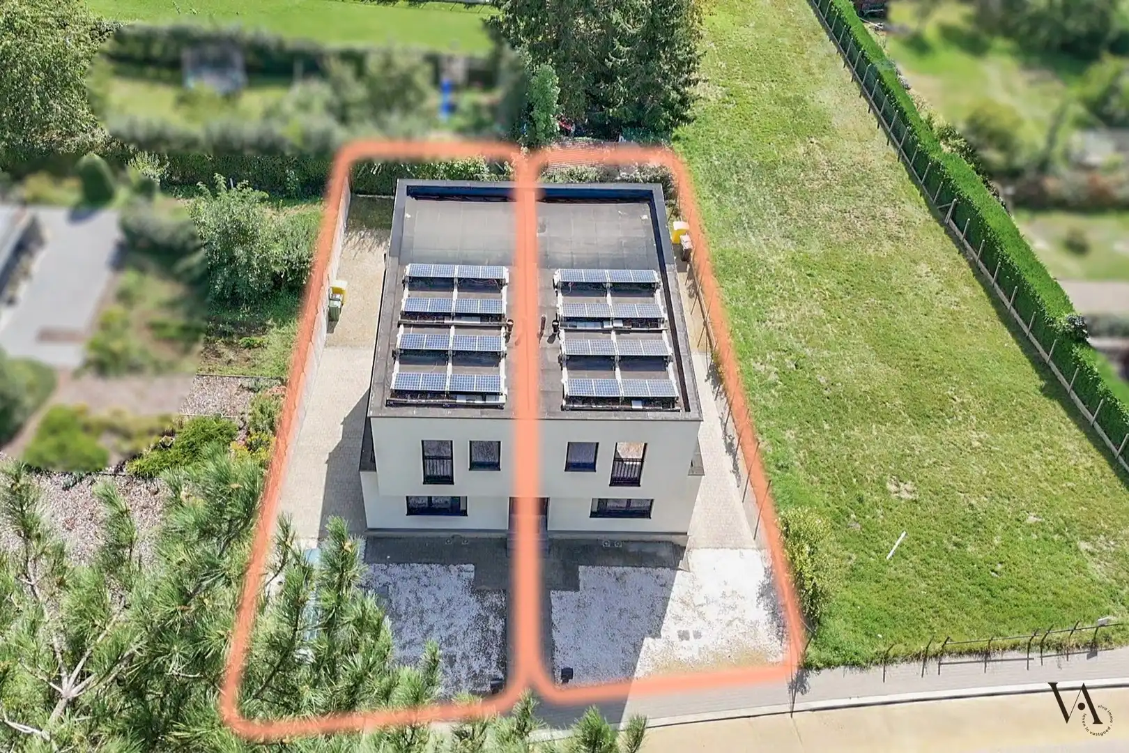Recente driegevelwoningen met 3 slaapkamers, garage en tuin in Linden foto {{pictureIndex}}