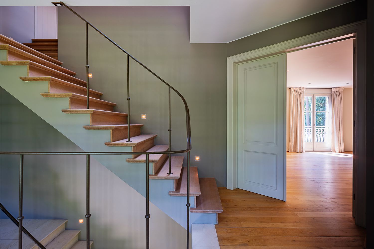 Tijdloze Vlassak-Verhulst villa op 3.016 m2 foto 9