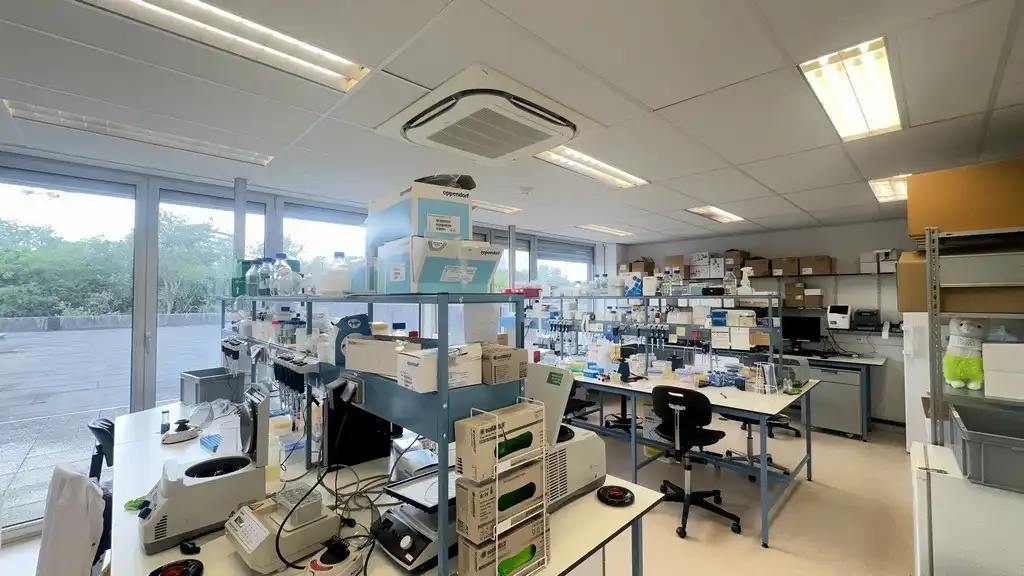 Kantoor/labo met optioneel klein magazijn te huur in Technologiepark-Zwijnaarde foto 9