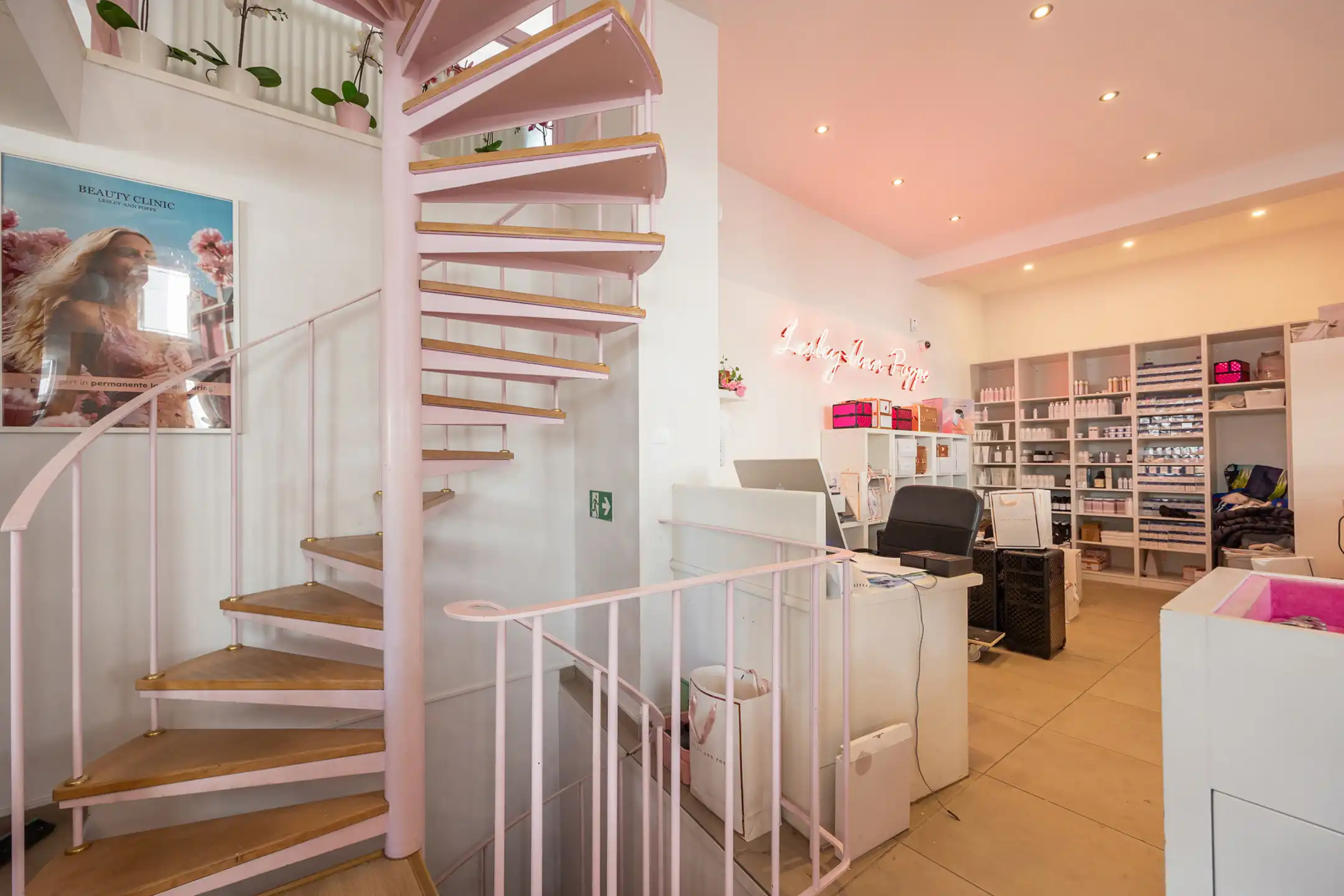 ANTWERPEN - Uitzonderlijke handelsruimte op centrale locatie foto 5