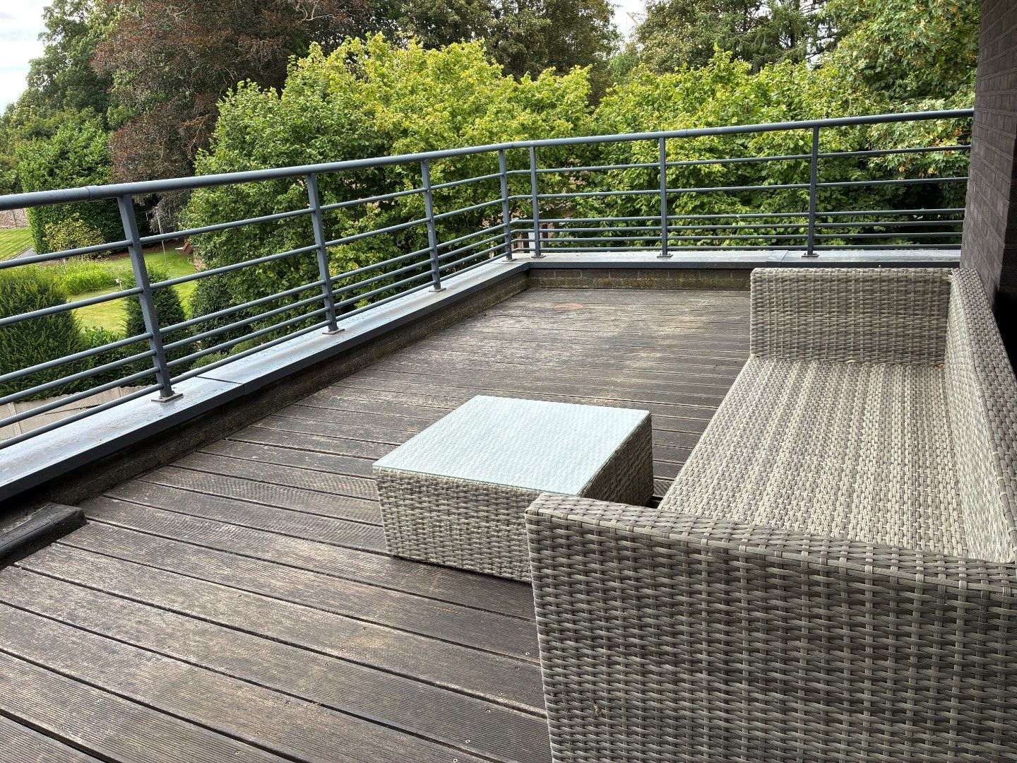 Ruim appartement met 3 terrassen.  foto 7