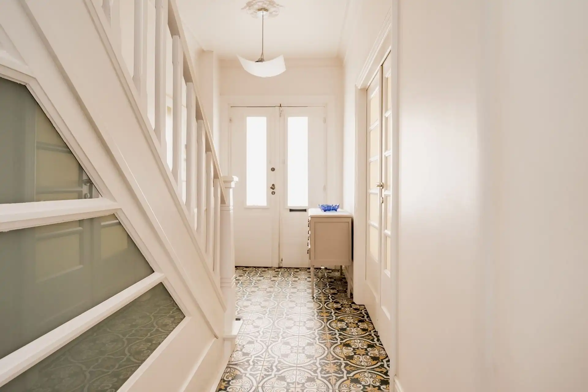 Ruime karaktervolle woning met 6 slpks en tuin! foto 16